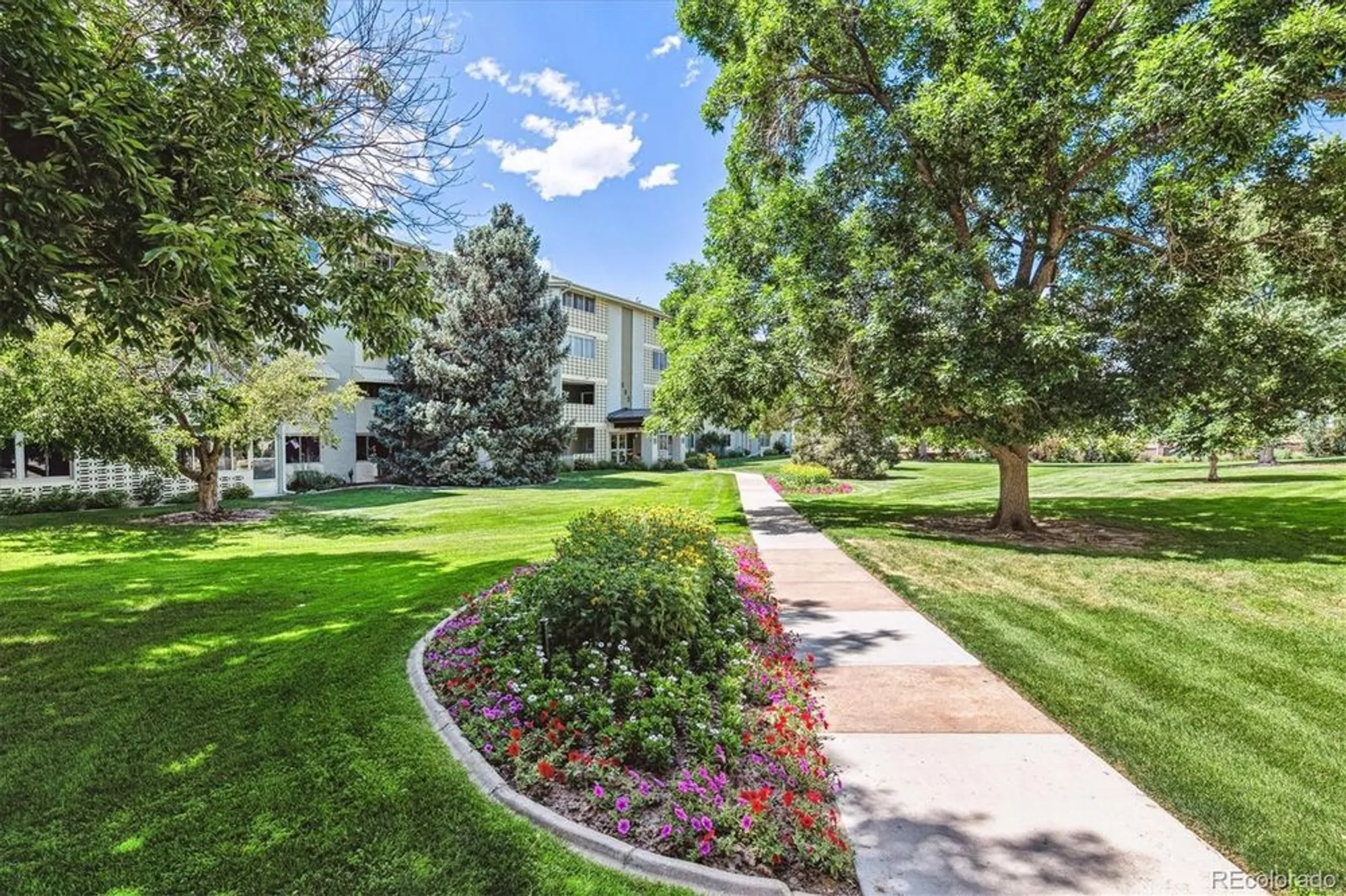 Property Slideshow image 17 of 34 | 595 s alton way apt 7b, Denver, CO, 80247
