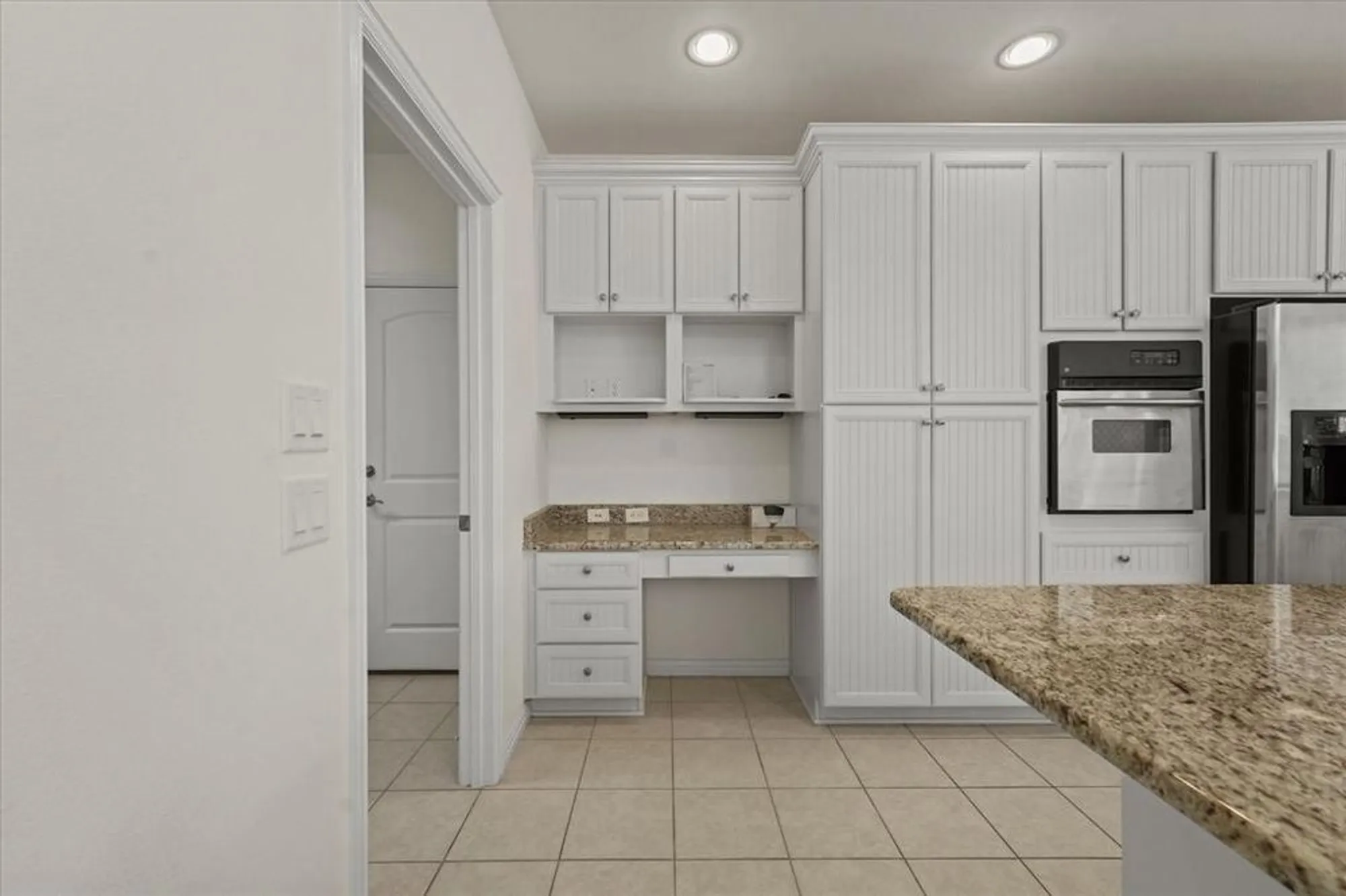 Property Slideshow image 13 of 40 | 8800 freeport dr, Denton, TX, 76207