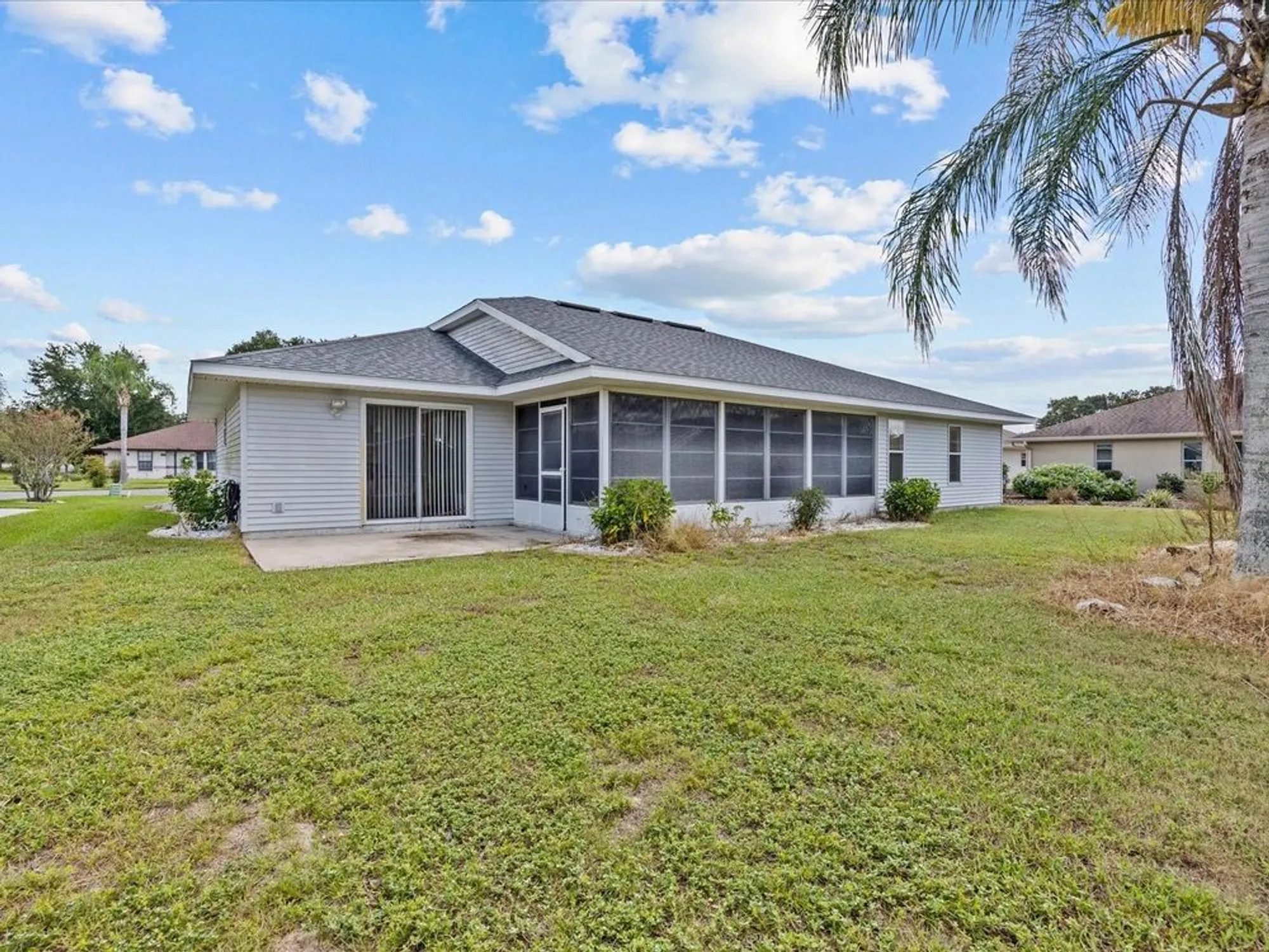 Property Slideshow image 34 of 46 | 21523 queen anne ct, Leesburg, FL, 34748