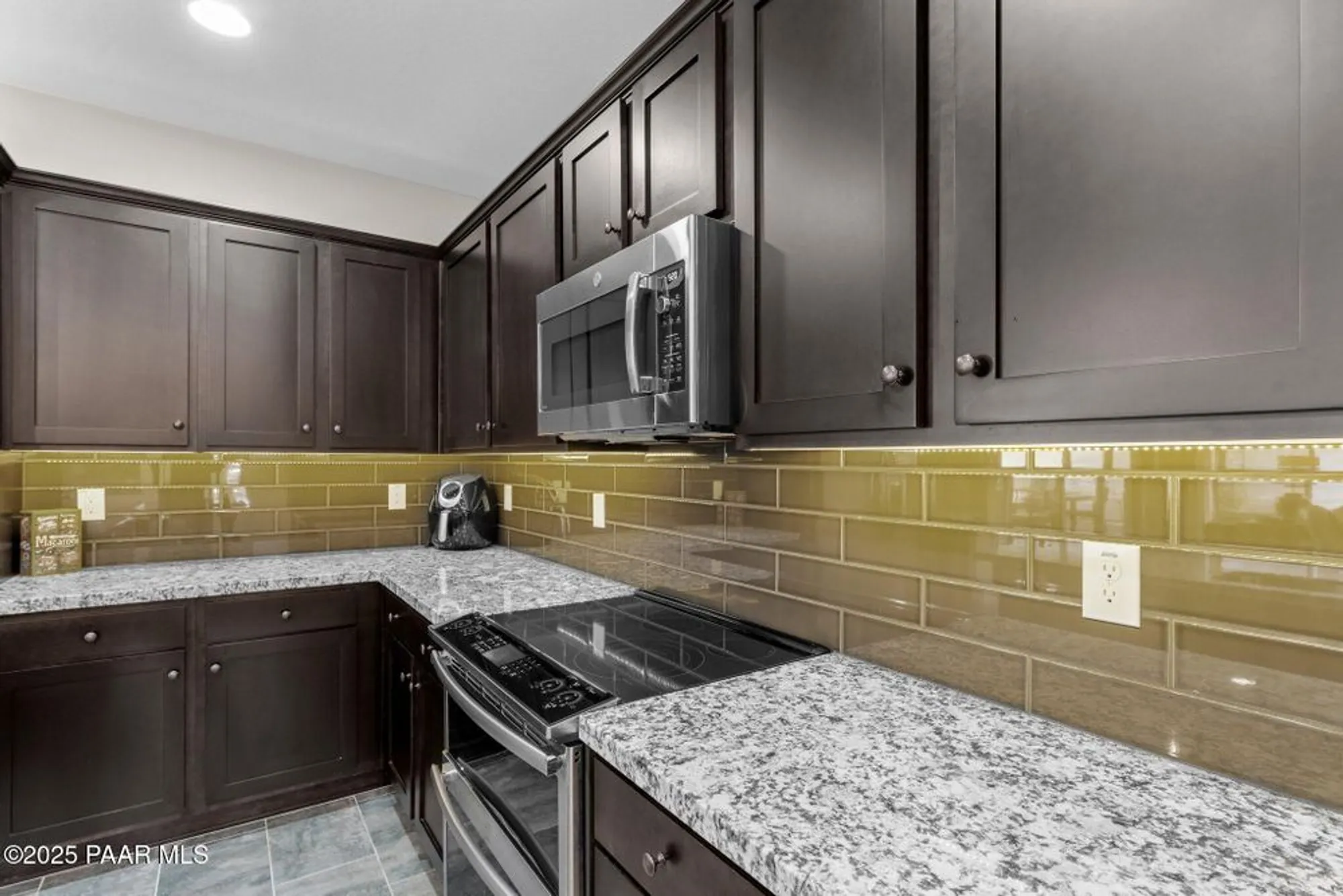 Property Slideshow image 12 of 29 | 4435 covered wagon trl, Wickenburg, AZ, 85390