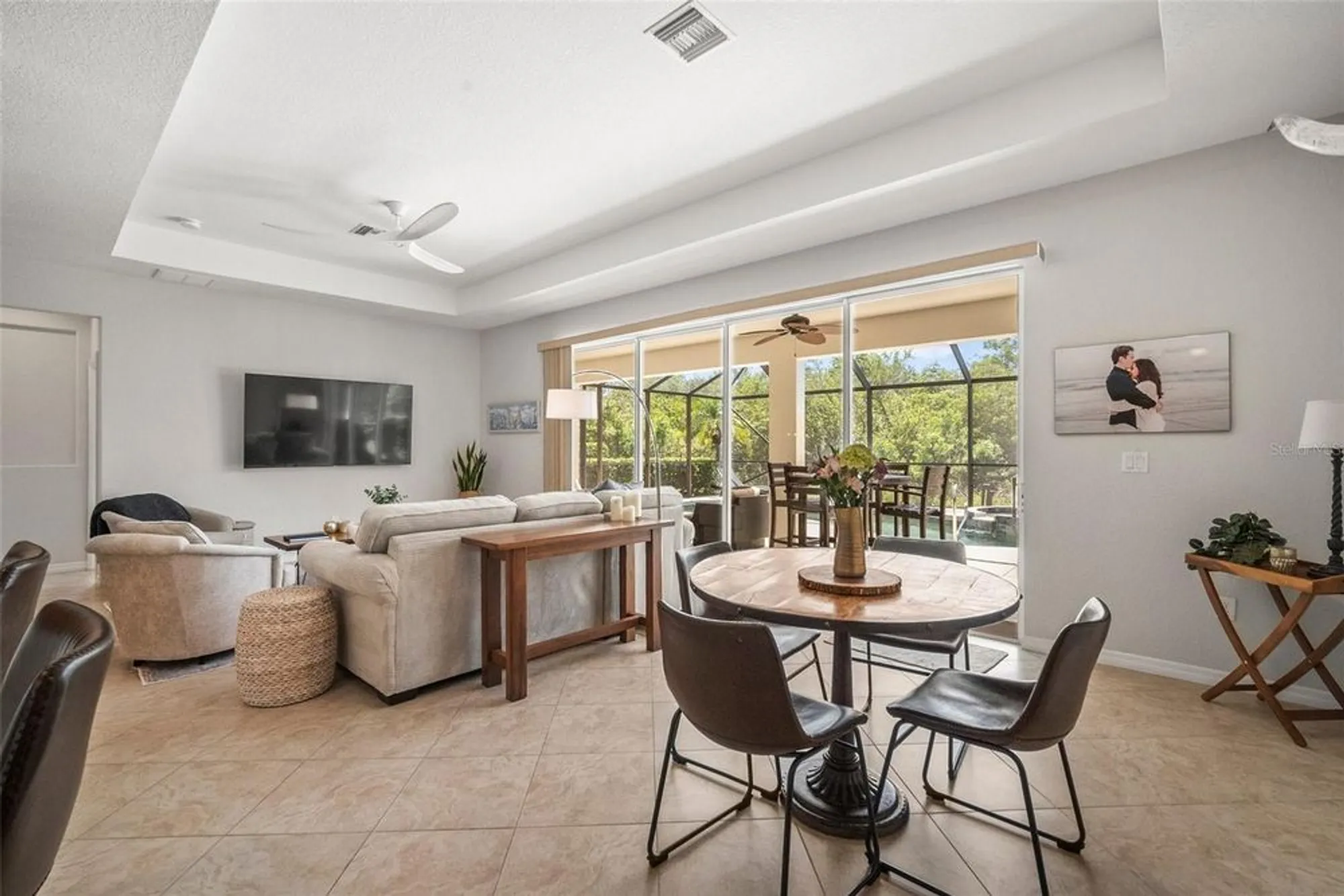 Property Slideshow image 7 of 52 | 358 river enclave ct, Bradenton, FL, 34212