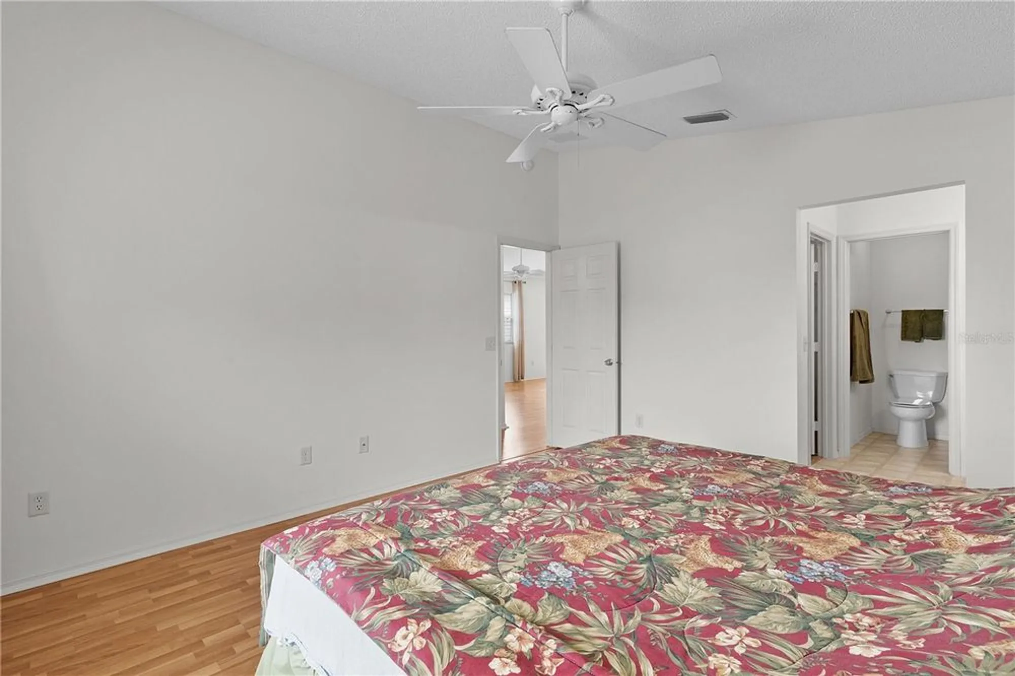 Property Slideshow image 23 of 43 | 424 rose croft ter, The Villages, FL, 32162