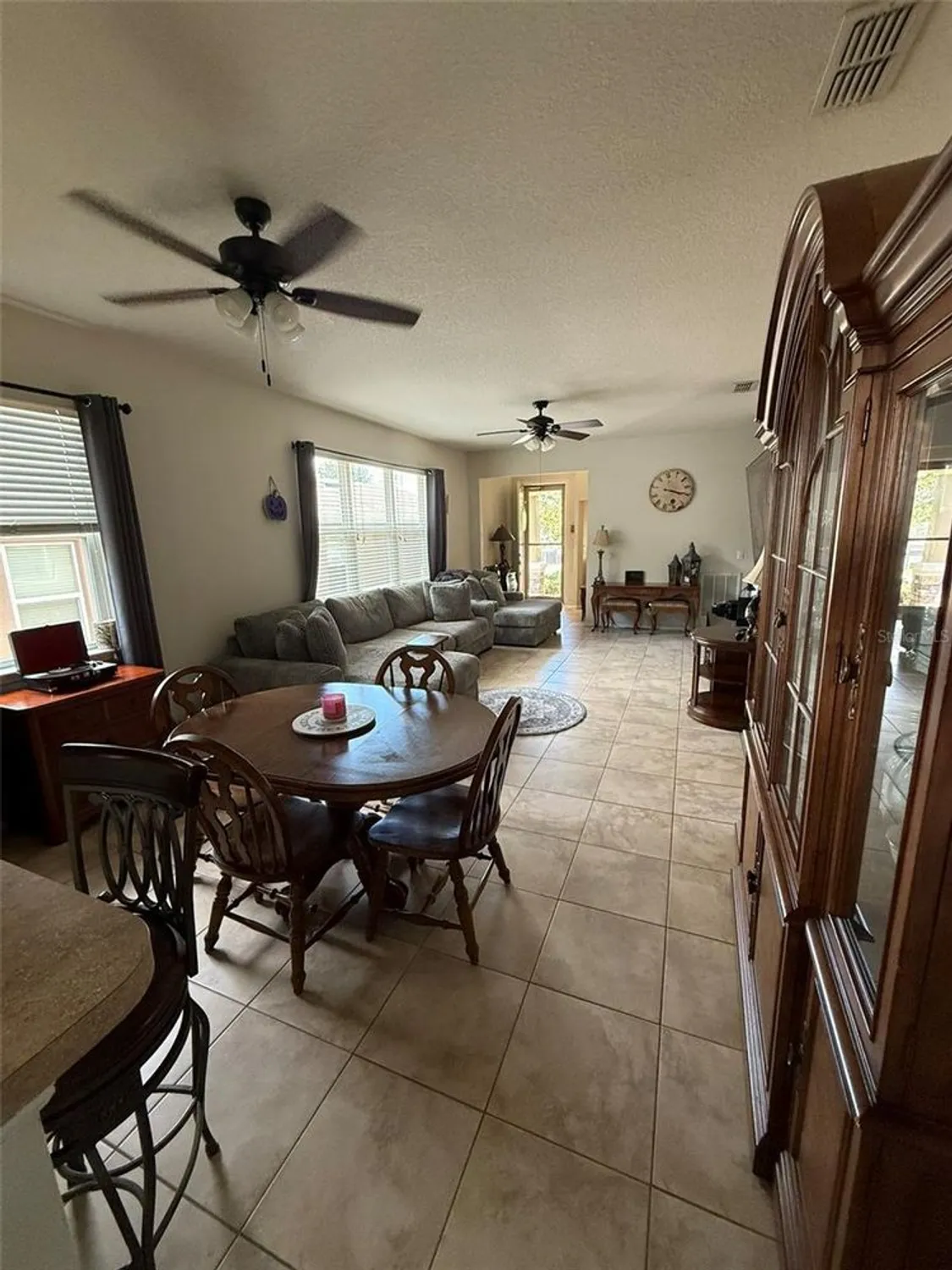 Property Slideshow image 9 of 29 | 21846 belgian ct, Mount Dora, FL, 32757
