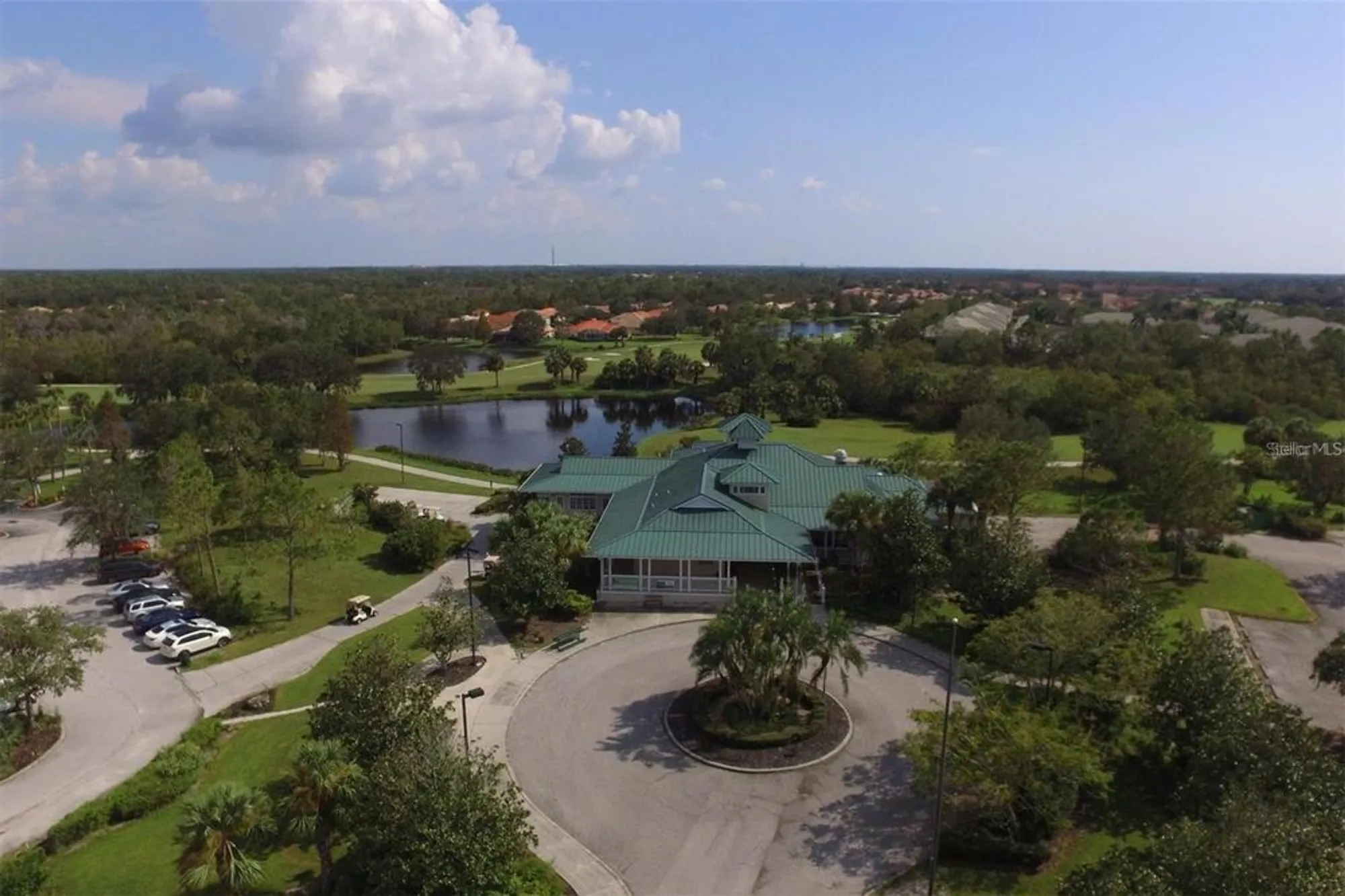 Property Slideshow image 33 of 53 | 6308 cormorant ct, Bradenton, FL, 34203