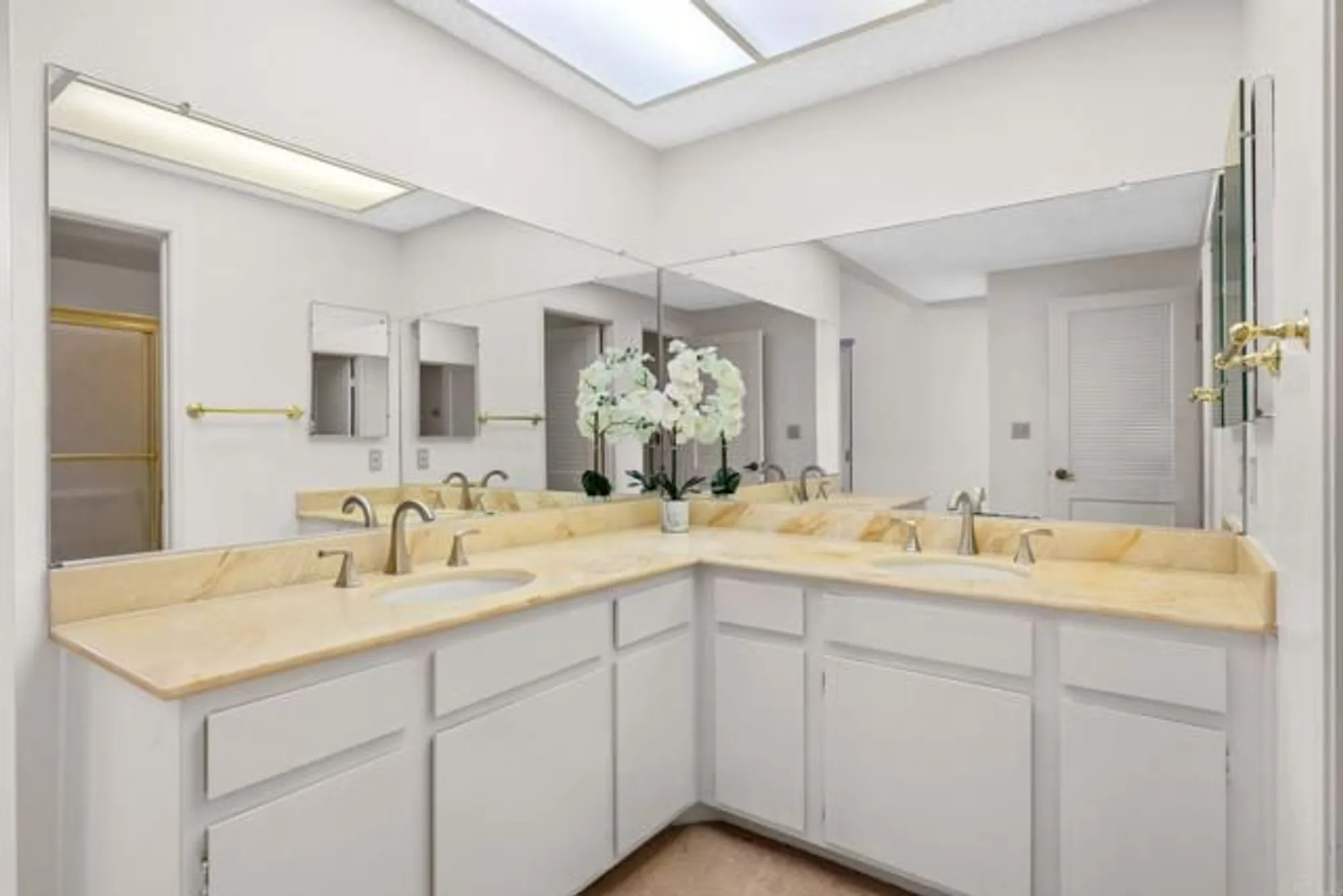 Property Slideshow image 26 of 51 | 1109 calle del baston, San Marcos, CA, 92078