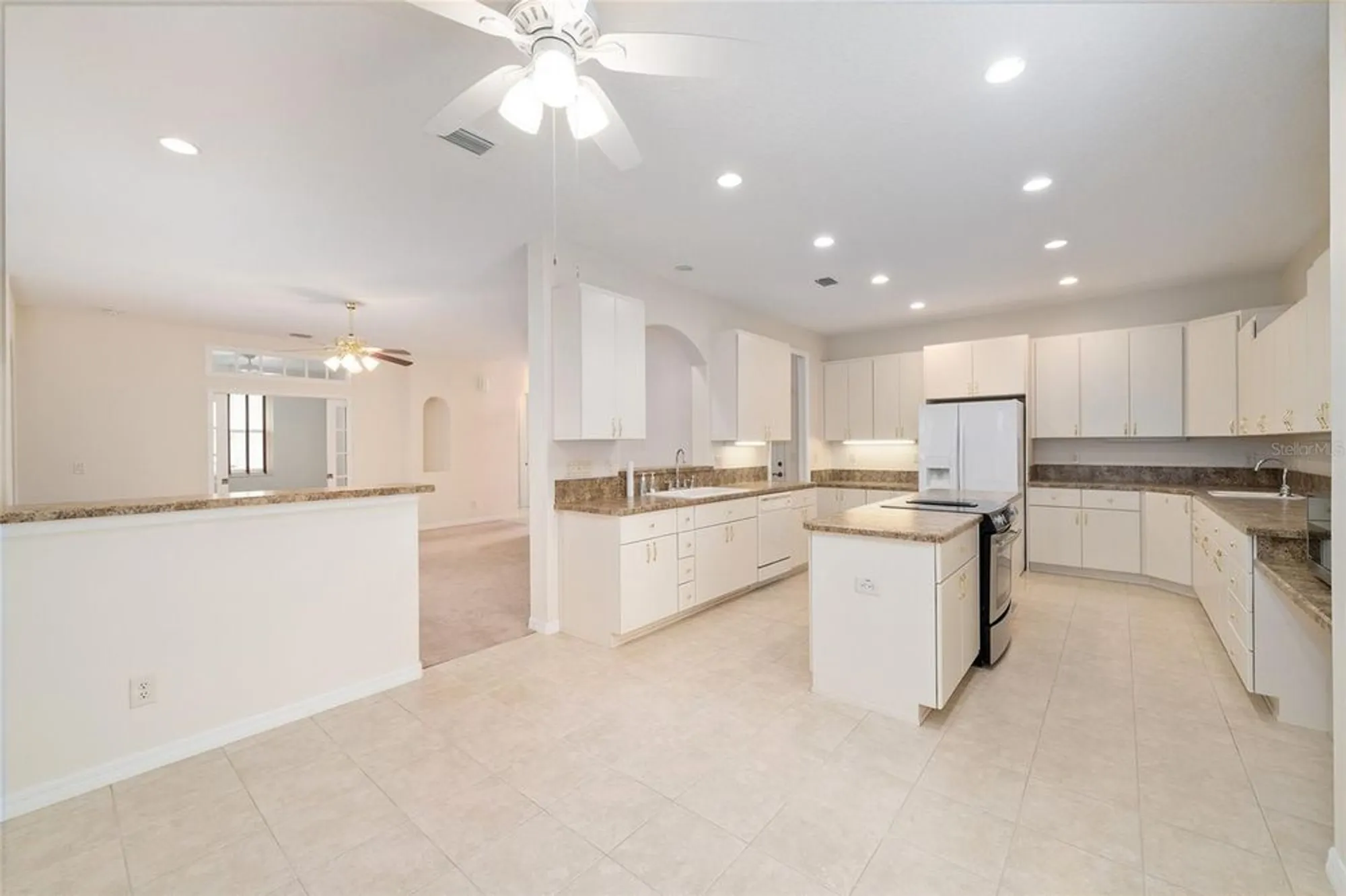 Property Slideshow image 26 of 63 | 5318 fantasy way, Leesburg, FL, 34748