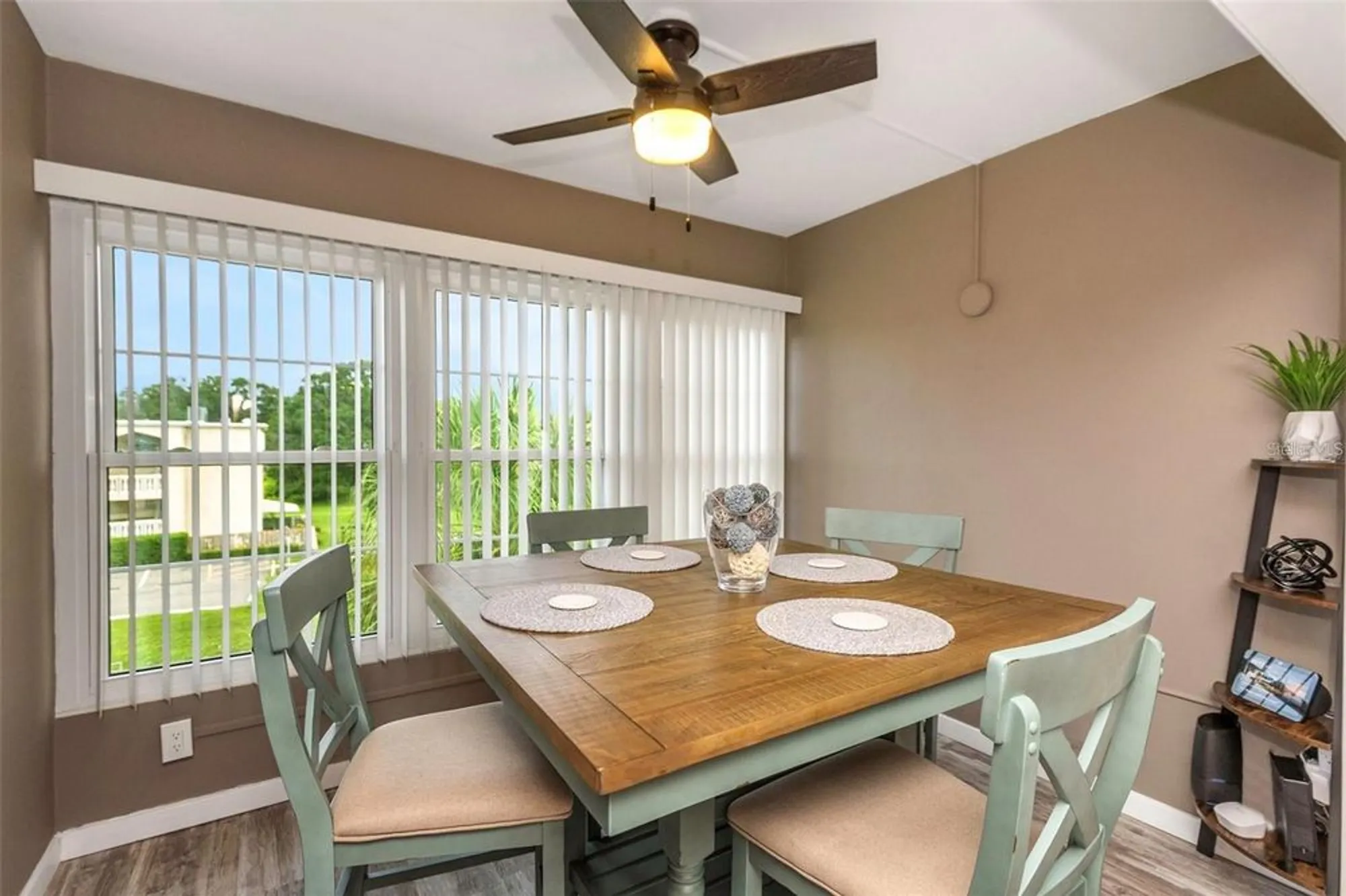 Property Slideshow image 8 of 37 | 940 virginia st 303, Dunedin, FL, 34698
