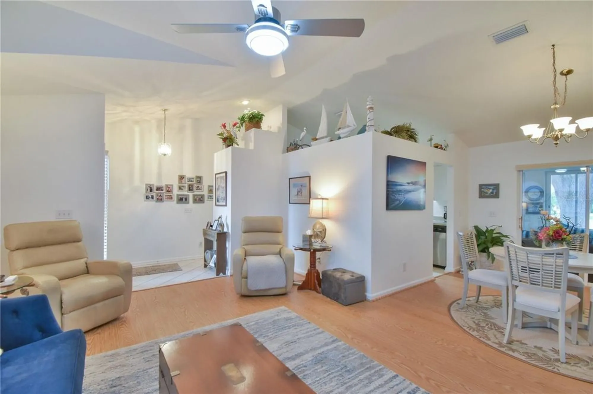 Property Slideshow image 5 of 36 | 5366 nw 21st loop, Ocala, FL, 34482