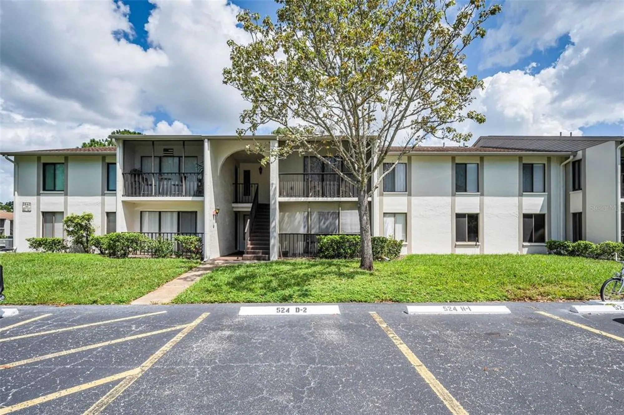 Property Slideshow image 6 of 63 | 2642 pine ridge way d2, Palm Harbor, FL, 34684