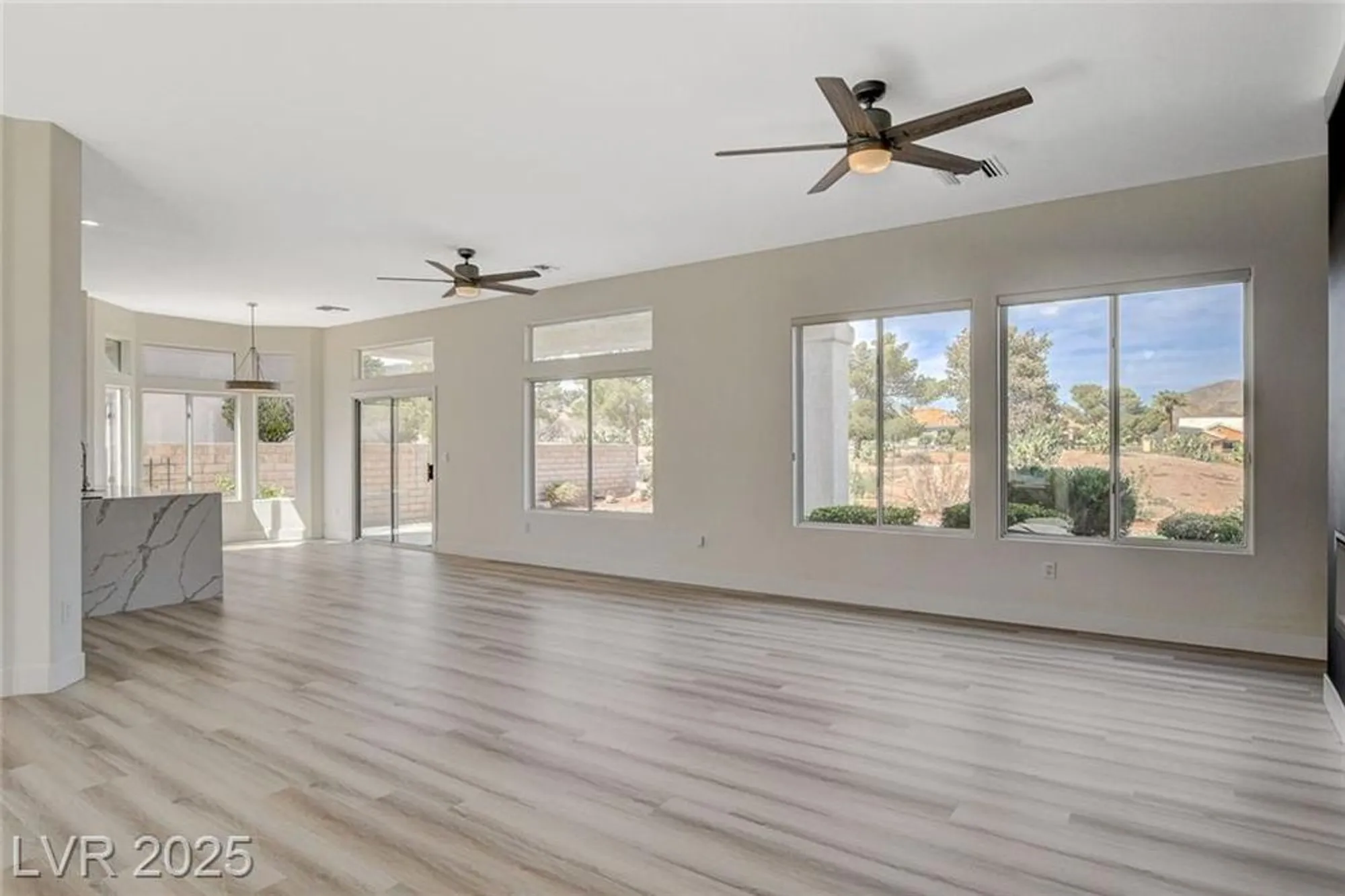 Property Slideshow image 7 of 44 | 10100 folsom dr, Las Vegas, NV, 89134