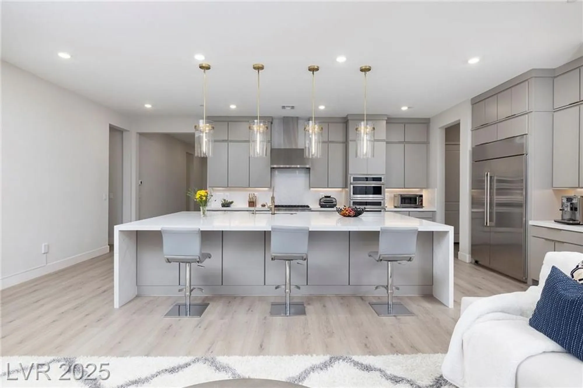 Property Slideshow image 15 of 63 | 351 tigullio ave, Henderson, NV, 89011