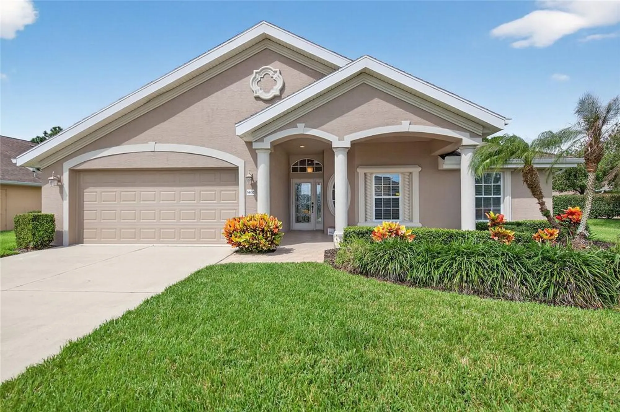 Property Slideshow image 3 of 46 | 5402 swordfern ct, Port Orange, FL, 32128