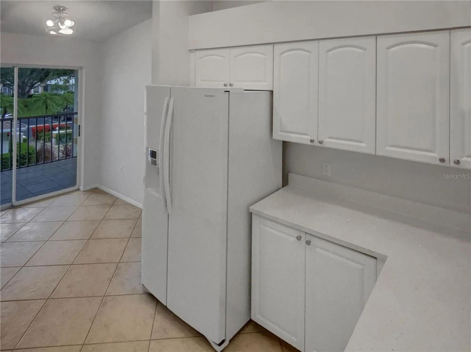 Property Slideshow image 13 of 20 | 6904 drewrys blf 810, Bradenton, FL, 34203