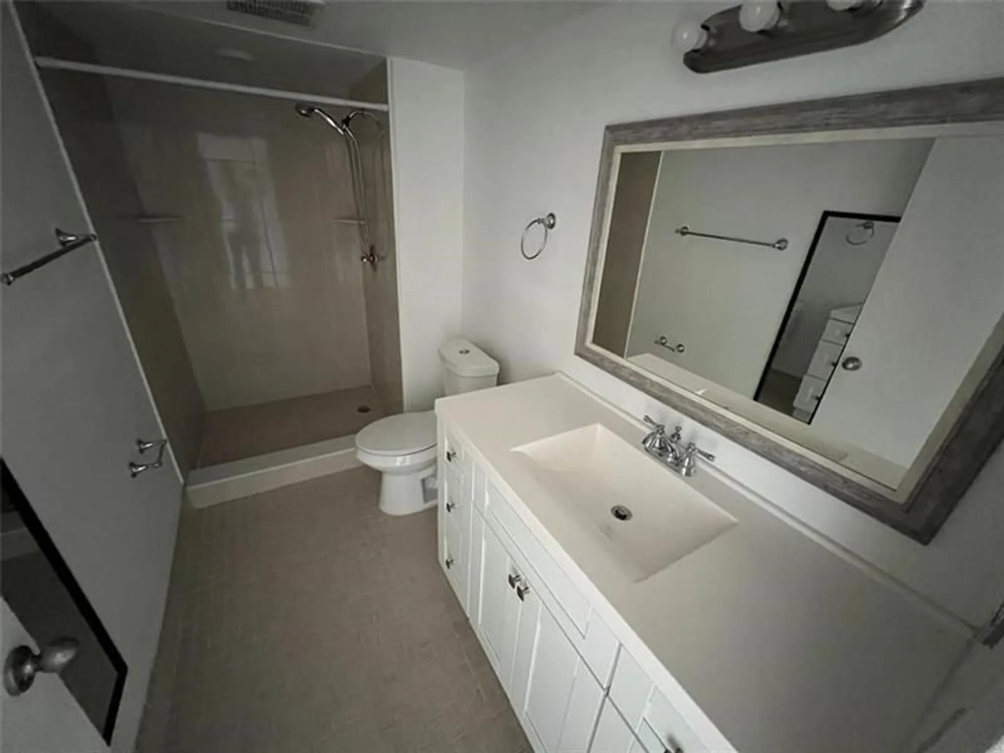 Property Slideshow image 15 of 27 | 14747 cumberland dr apt 206, Delray Beach, FL, 33446