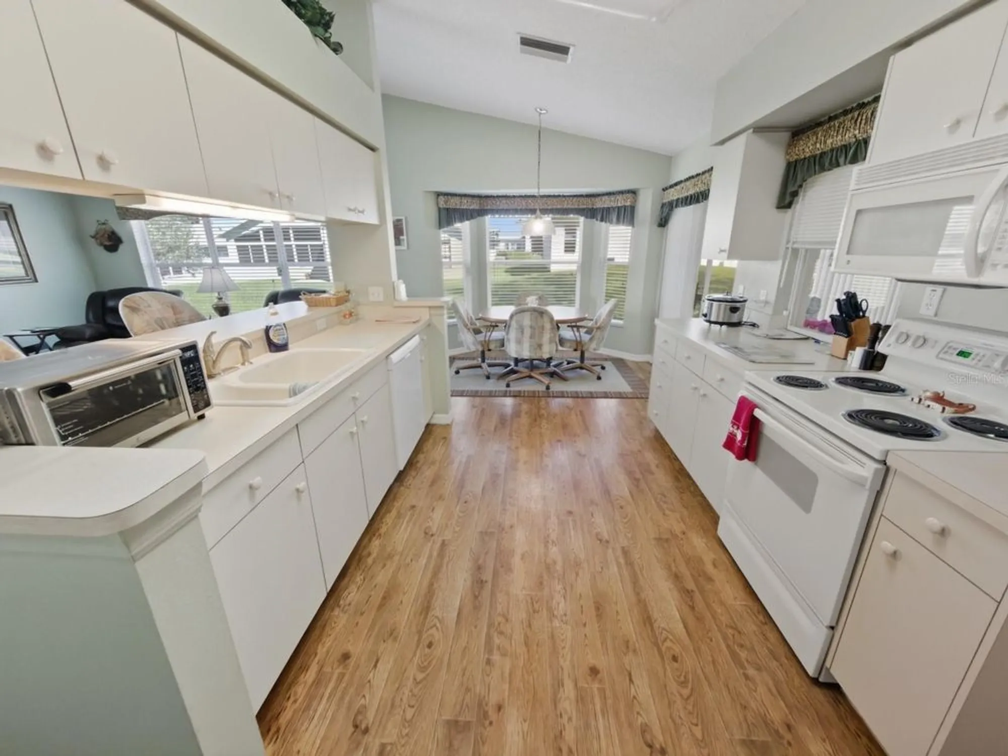 Property Slideshow image 18 of 64 | 11143 brooklawn dr, Hudson, FL, 34667