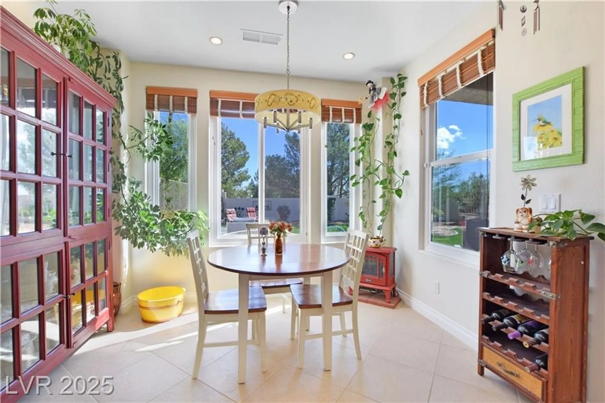 Property Slideshow image 10 of 40 | 2332 rumriver st, Las Vegas, NV, 89134
