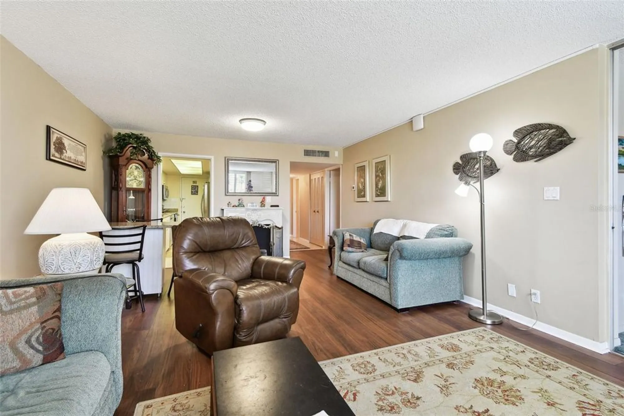 Property Slideshow image 11 of 93 | 7400 sun island dr 207, South Pasadena, FL, 33707