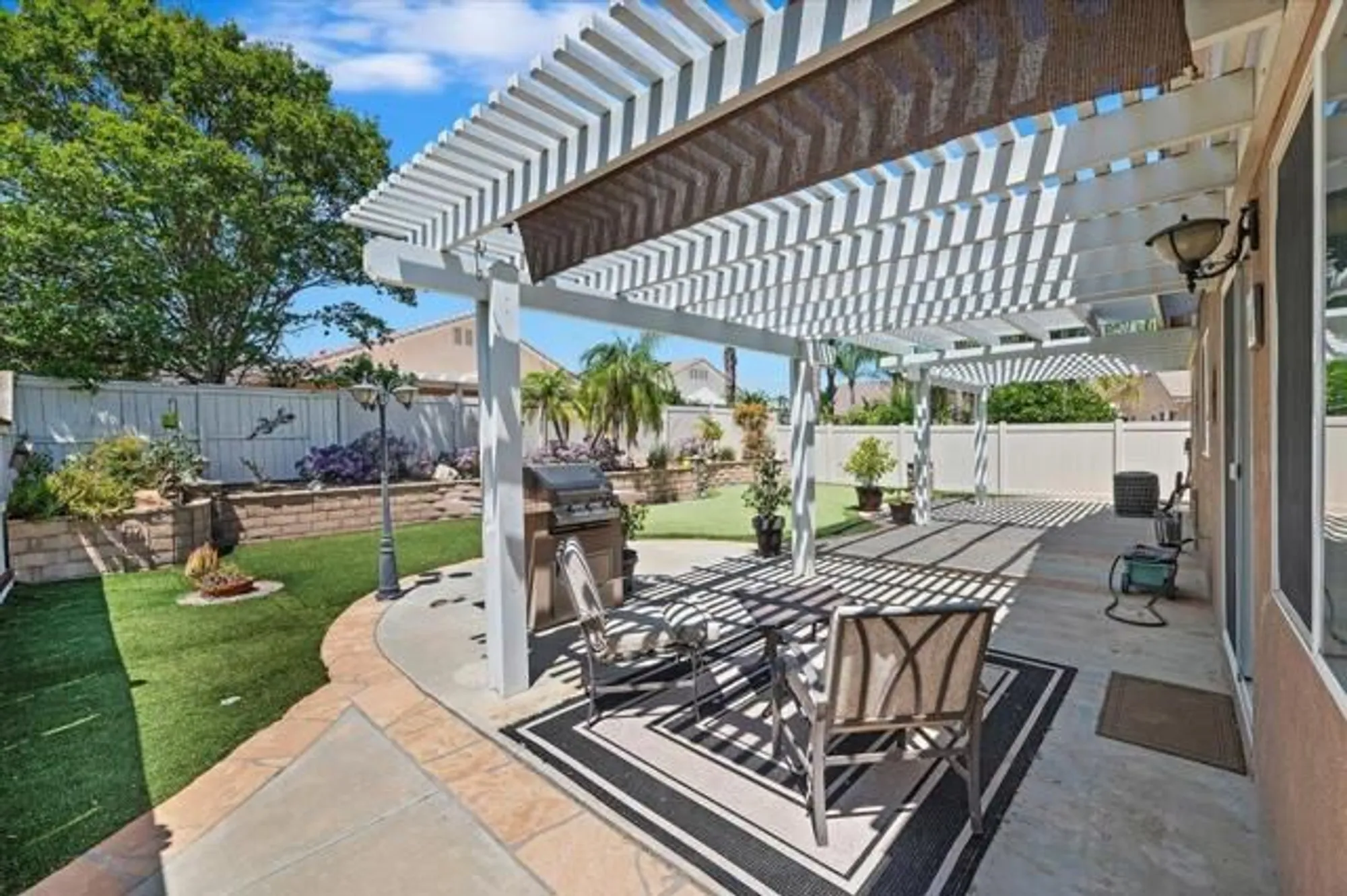Property Slideshow image 30 of 37 | 28026 crystal spring dr, Menifee, CA, 92584