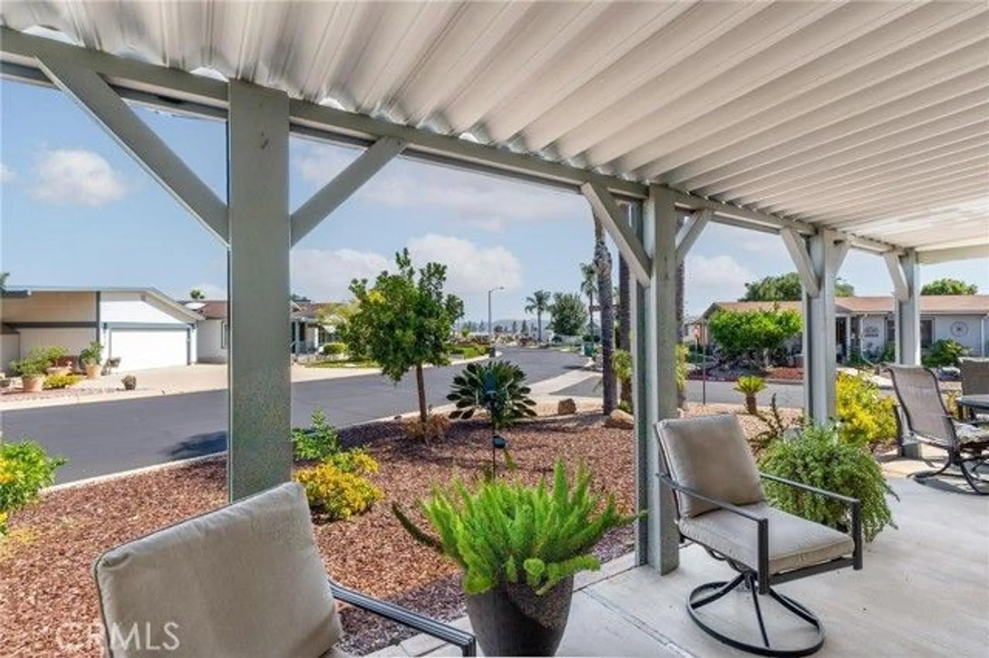 Property Slideshow image 24 of 49 | 38124 calle amigable, Murrieta, CA, 92563