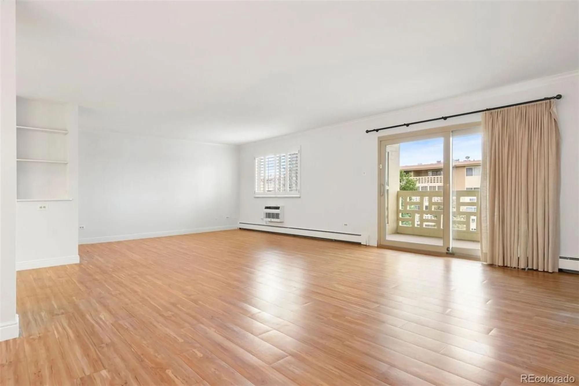 Property Slideshow image 11 of 44 | 695 s alton way unit 9c, Denver, CO, 80247