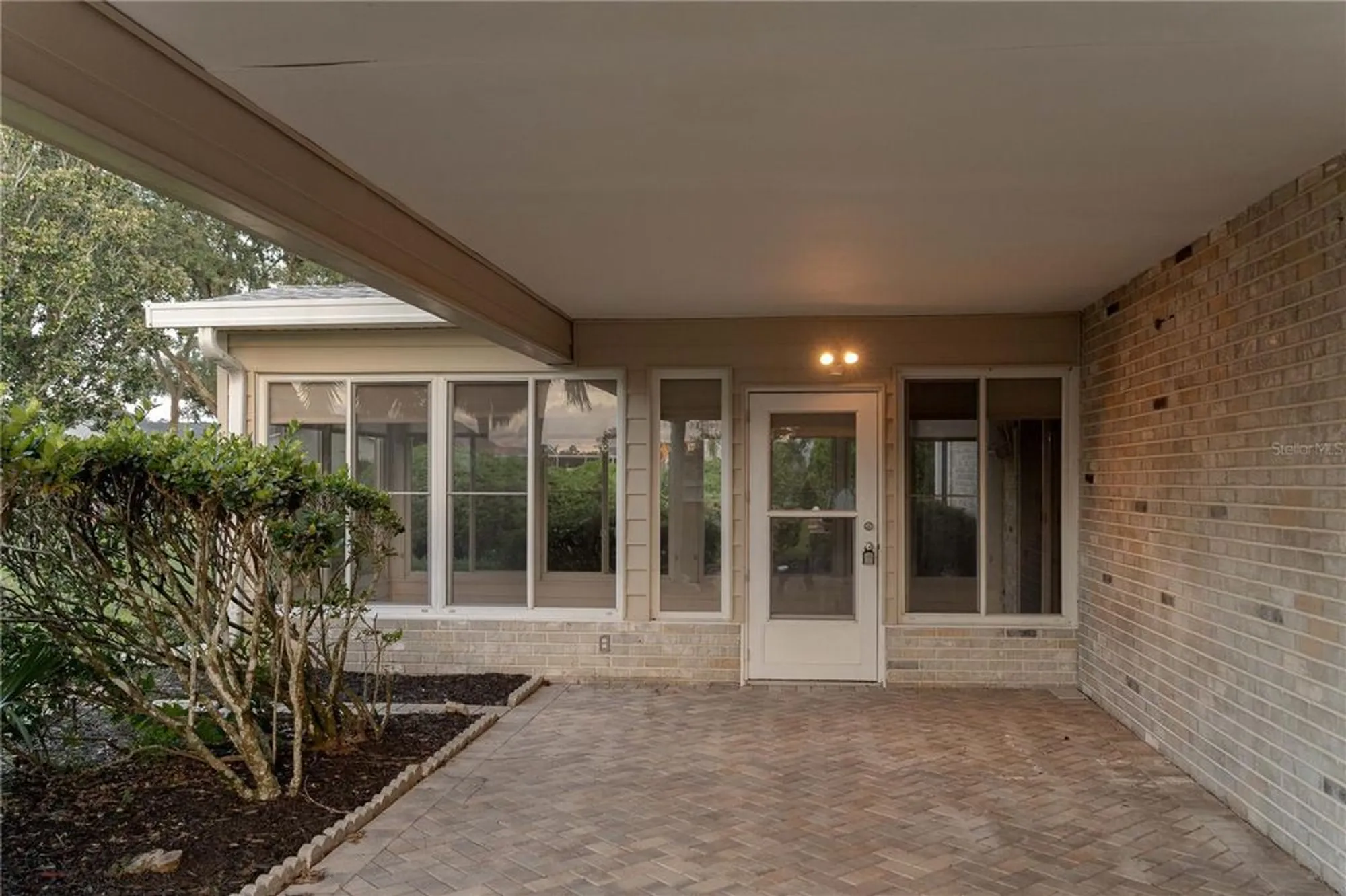 Property Slideshow image 4 of 58 | 1204 maria ct, Lady Lake, FL, 32159