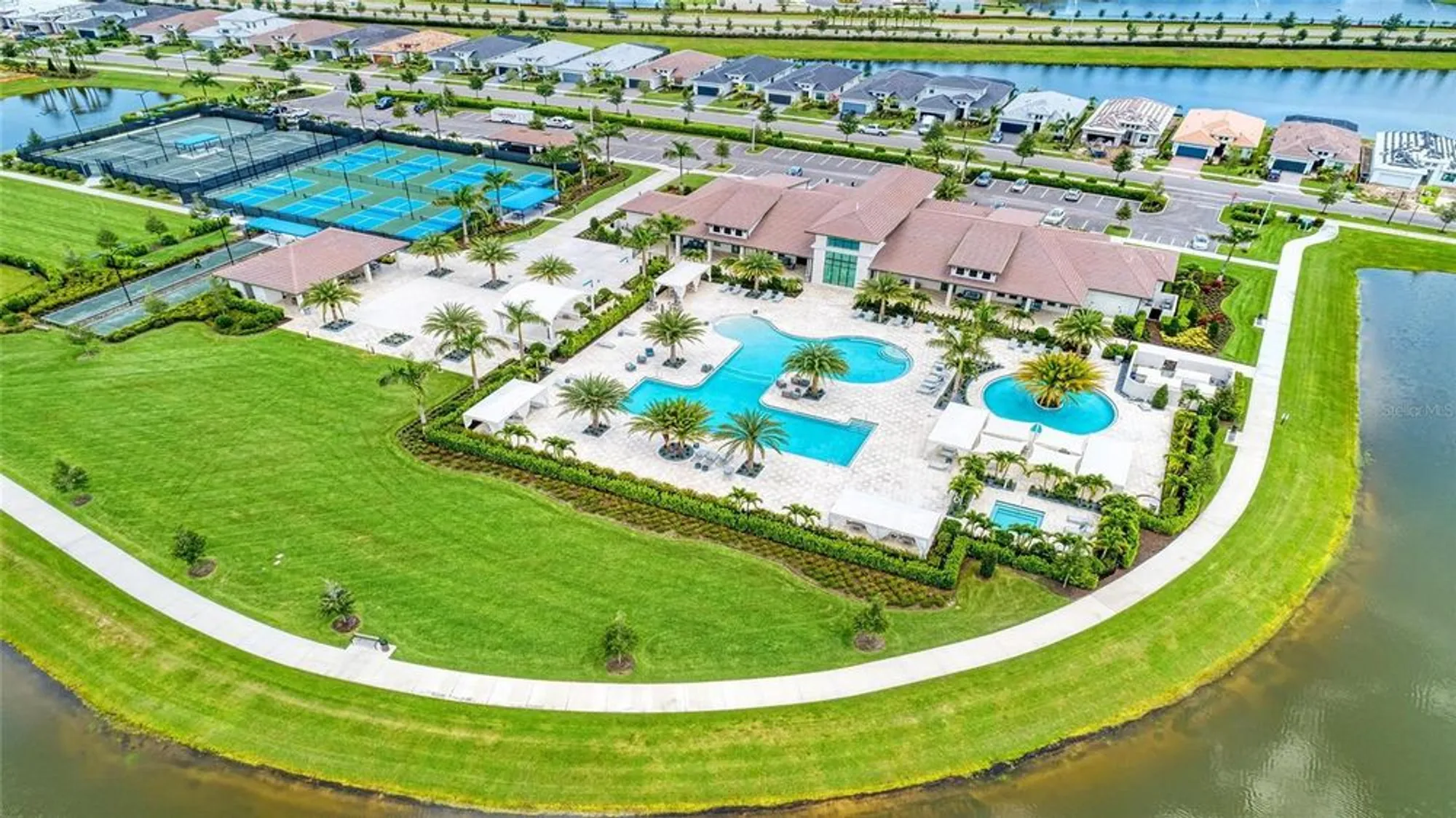 Property Slideshow image 48 of 49 | 4984 fairhope cir, Lakewood Ranch, FL, 34211