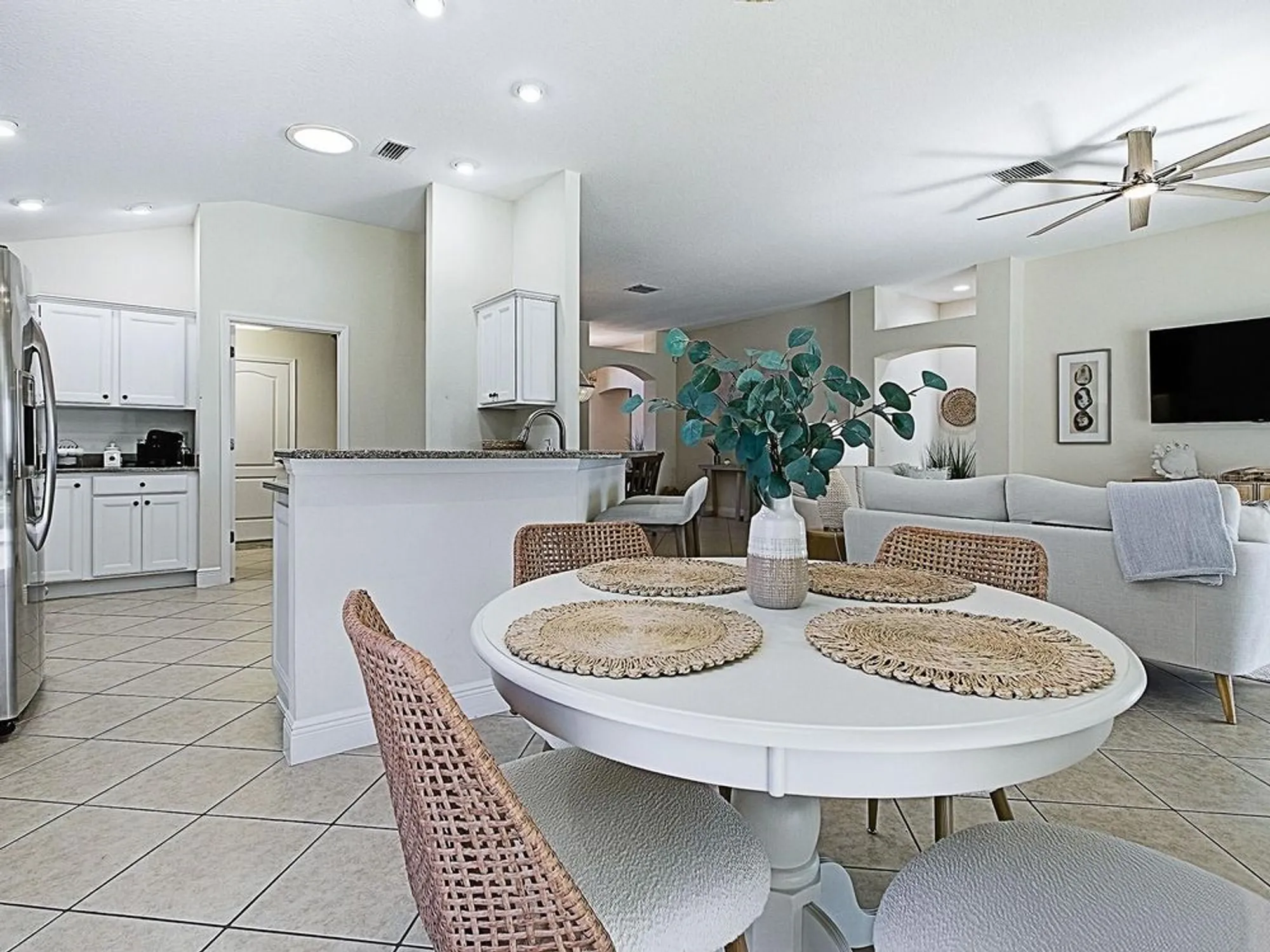 Property Slideshow image 16 of 62 | 1064 alcove loop, The Villages, FL, 32162