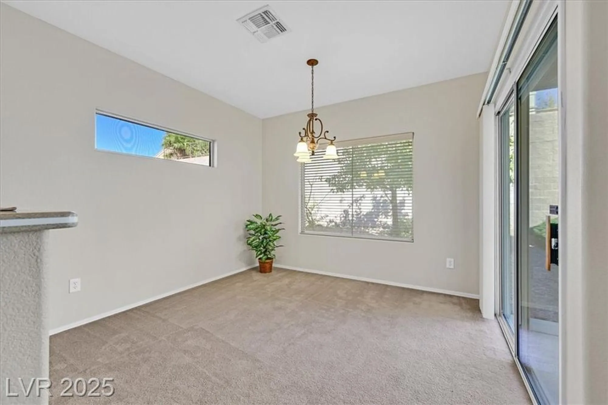 Property Slideshow image 8 of 37 | 2026 wildwood lake st, Henderson, NV, 89052