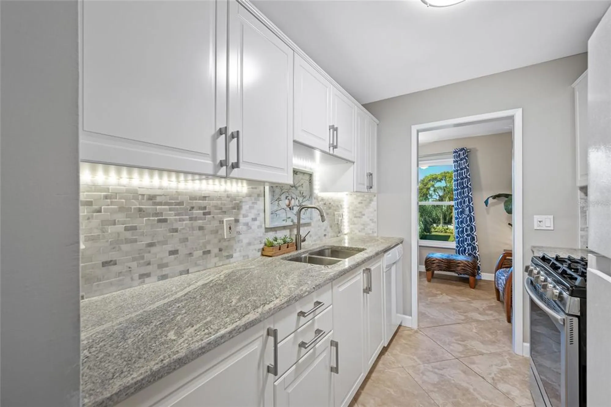 Property Slideshow image 13 of 36 | 5530 80th st n unit c302, St Petersburg, FL, 33709