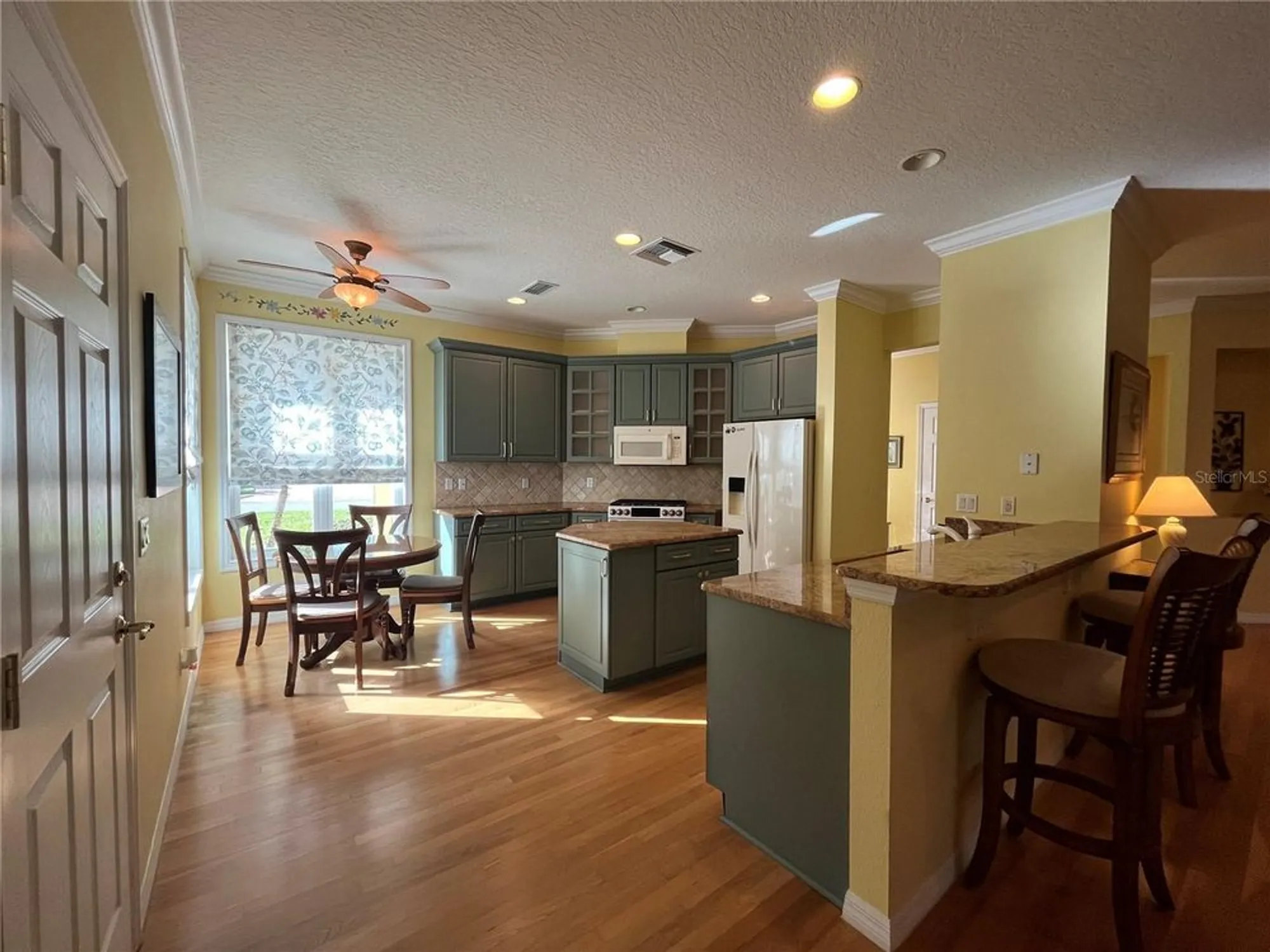 Property Slideshow image 12 of 29 | 4415 antietam creek trl, Leesburg, FL, 34748