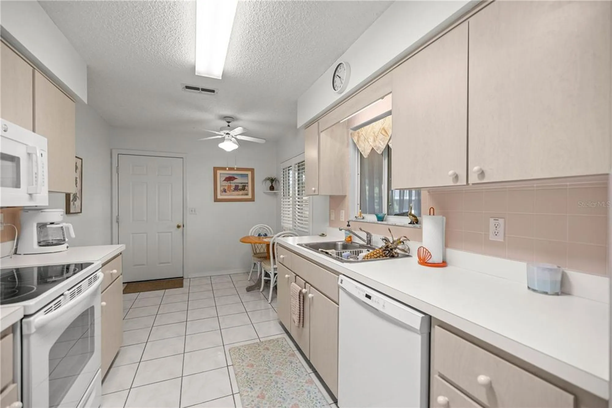 Property Slideshow image 16 of 37 | 17961 se 105th ave, Summerfield, FL, 34491