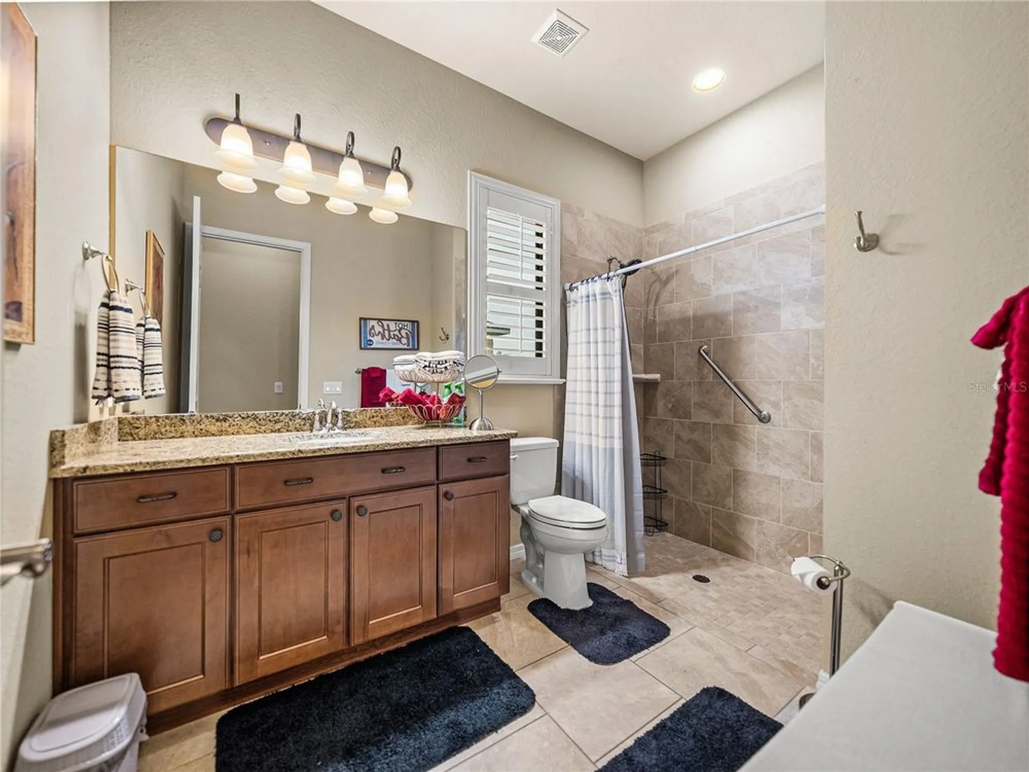 Property Slideshow image 38 of 95 | 1336 oakmont dr, Winter Haven, FL, 33884