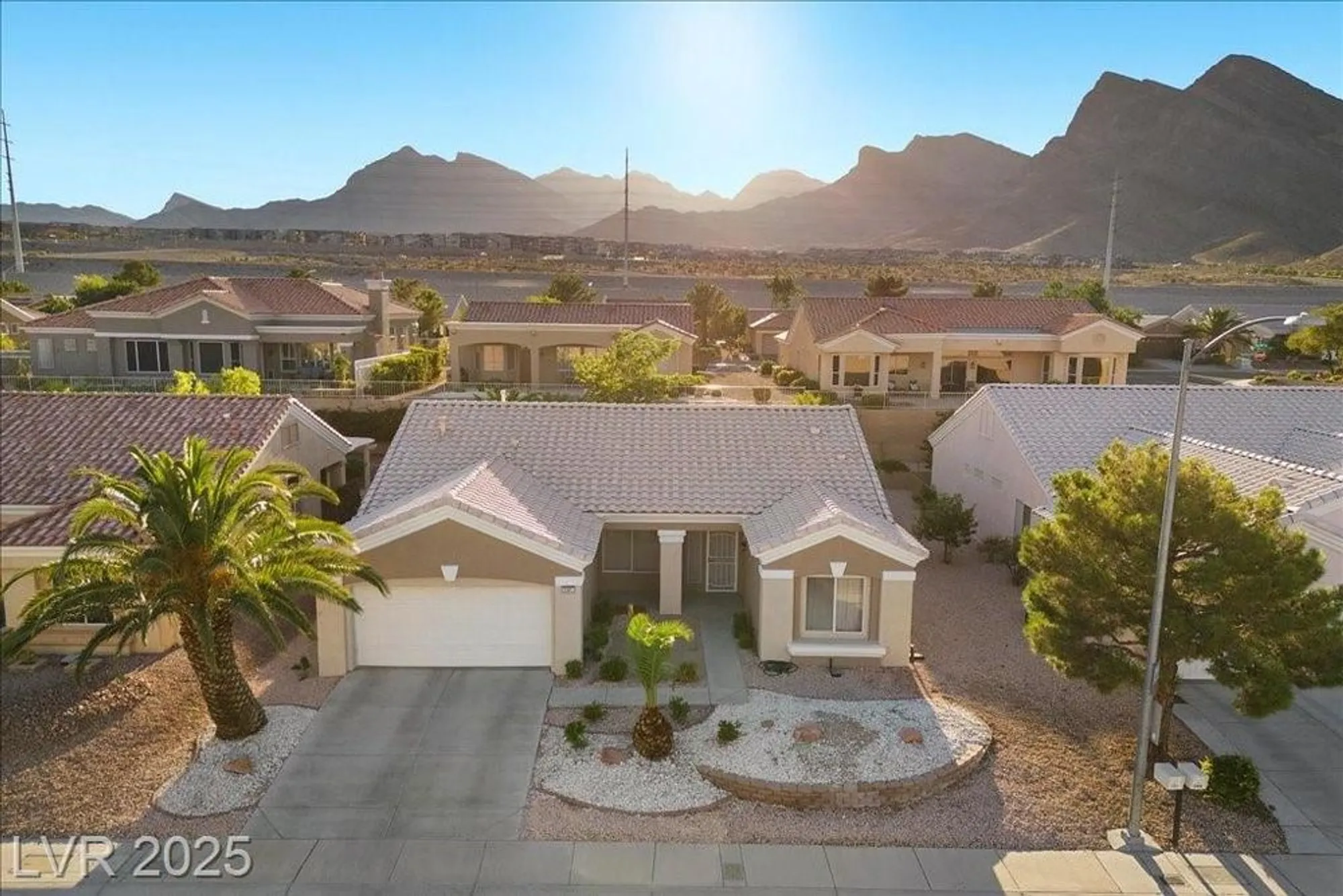 Property Slideshow image 24 of 35 | 2321 hot oak ridge st, Las Vegas, NV, 89134