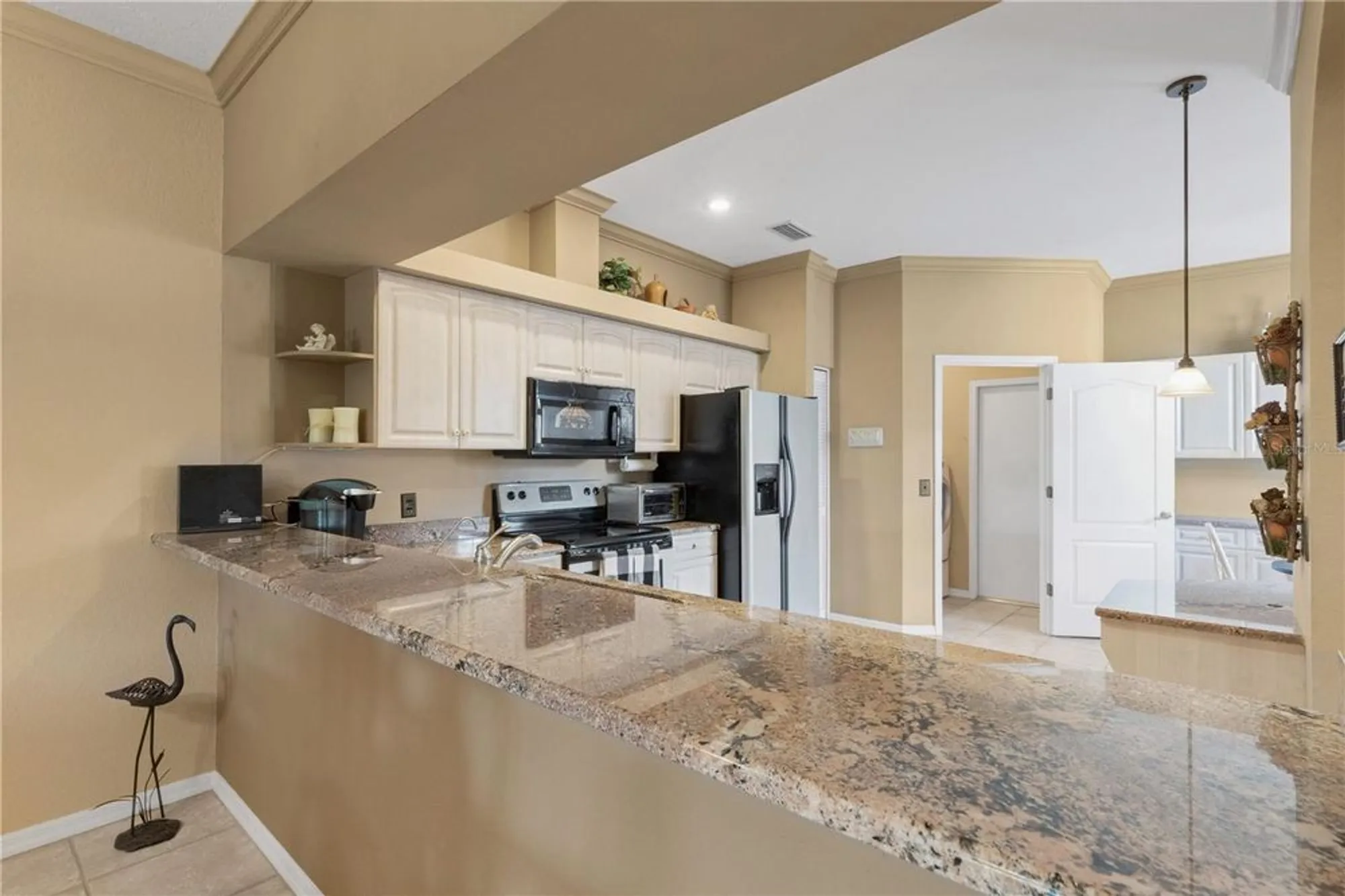Property Slideshow image 6 of 60 | 6935 stoneywalk ct, Bradenton, FL, 34203