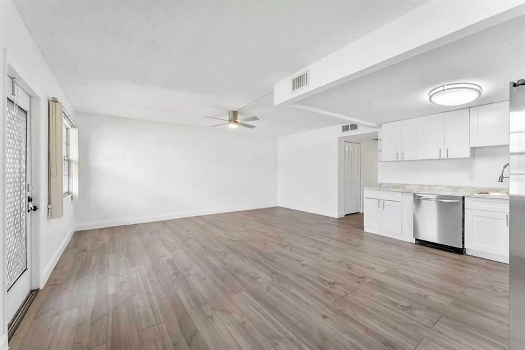 Property Slideshow image 19 of 33 | 1052 hythe c # 1052, Boca Raton, FL, 33434