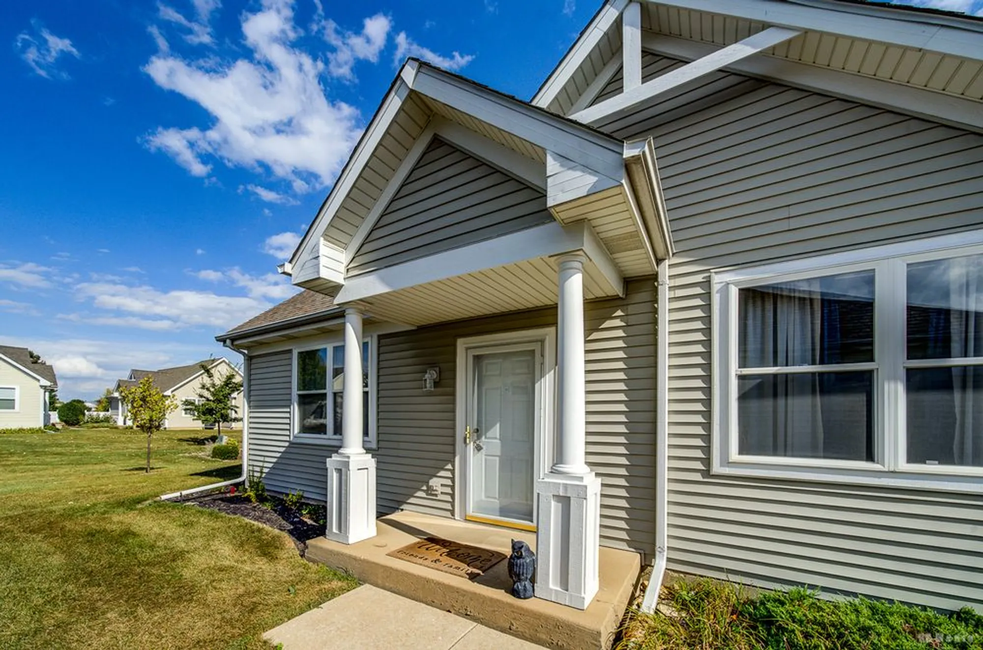 Property Slideshow image 20 of 28 | 2508 meer park ct, Crest Hill, IL, 60403