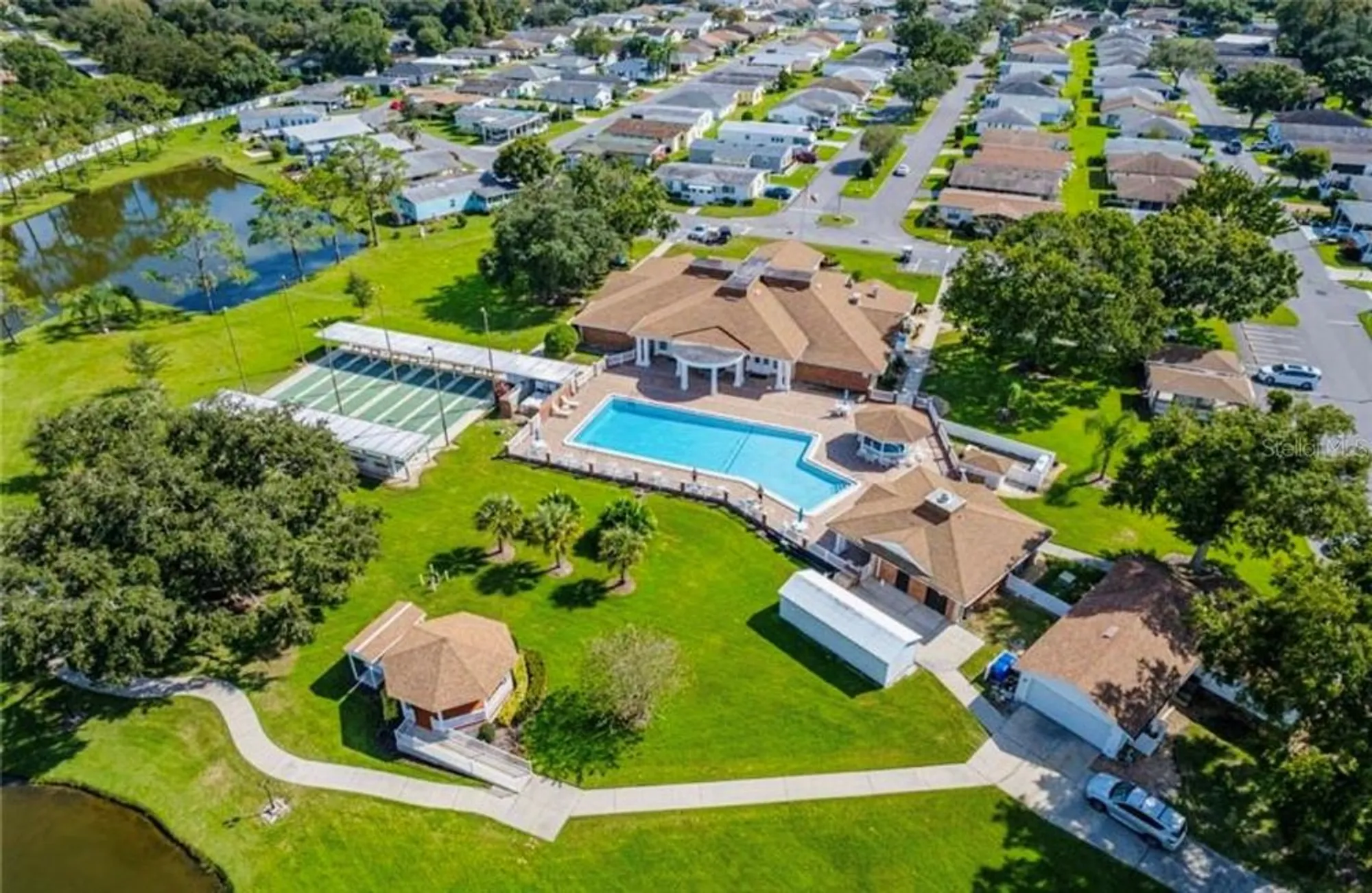 Property Slideshow image 57 of 59 | 1690 colonnades cir, Lakeland, FL, 33811