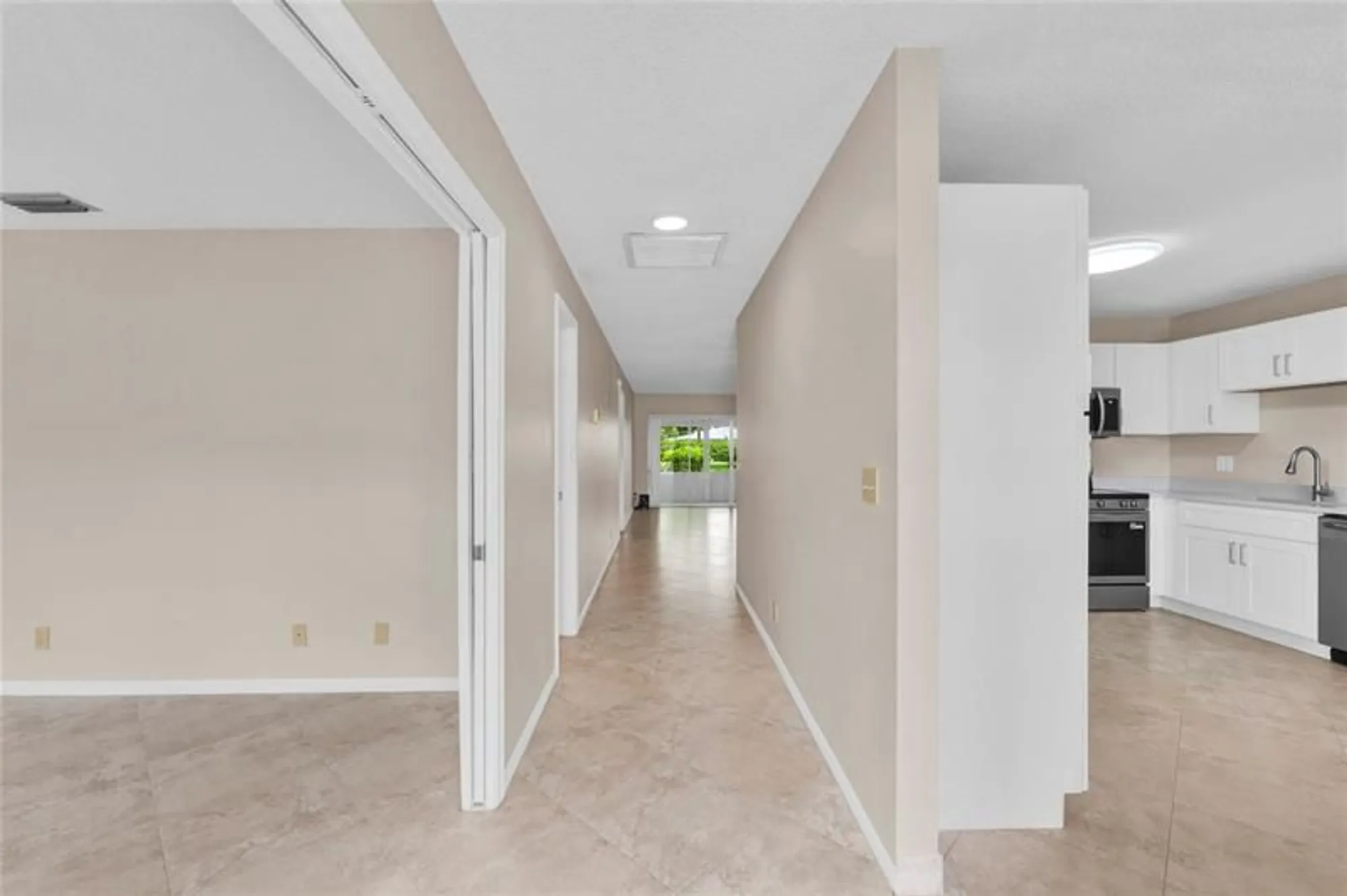 Property Slideshow image 5 of 47 | 5432 privet pl a, Delray Beach, FL, 33484