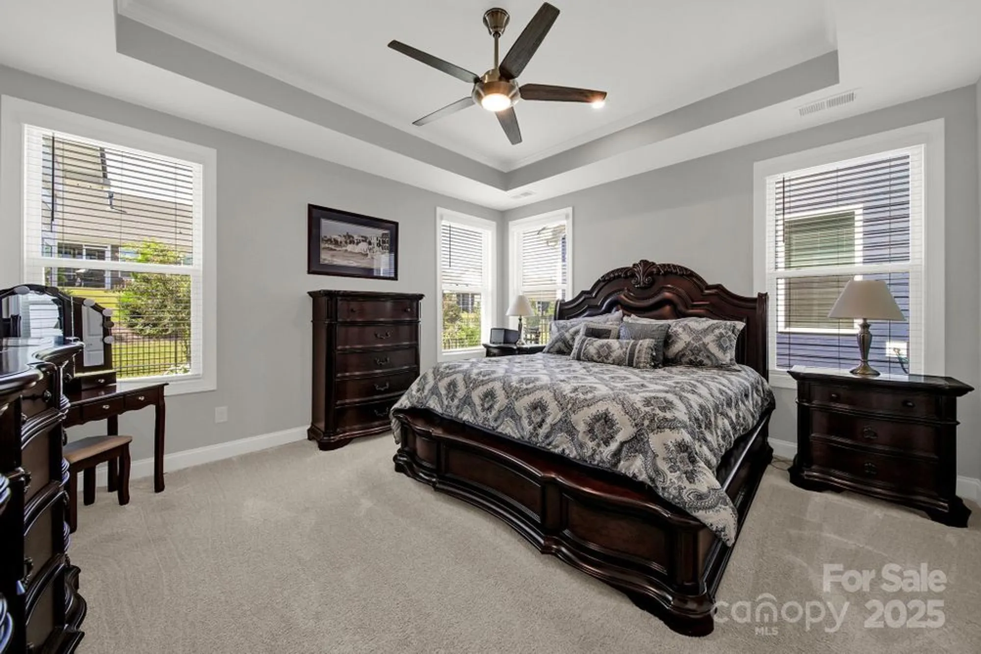 Property Slideshow image 10 of 48 | 10313 superb ln, Charlotte, NC, 28215