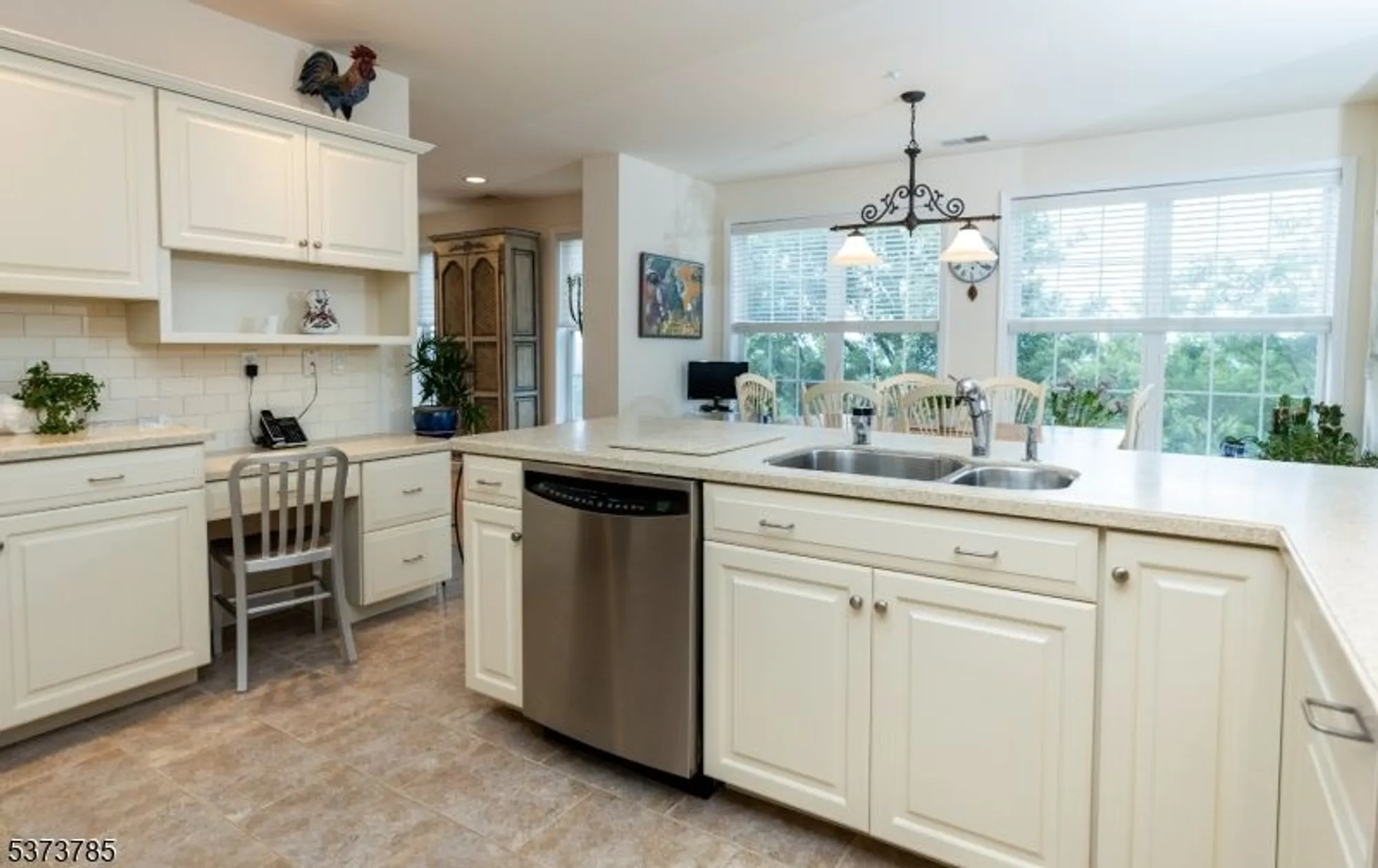 Property Slideshow image 13 of 43 | 3212 franklin ln # 212, Rockaway Boro, NJ, 07866