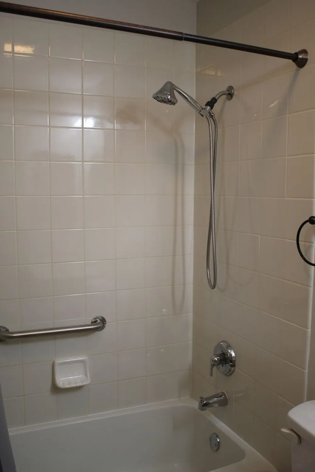 Property Slideshow image 19 of 43 | 13832 s balsam ln d, Plainfield, IL, 60544