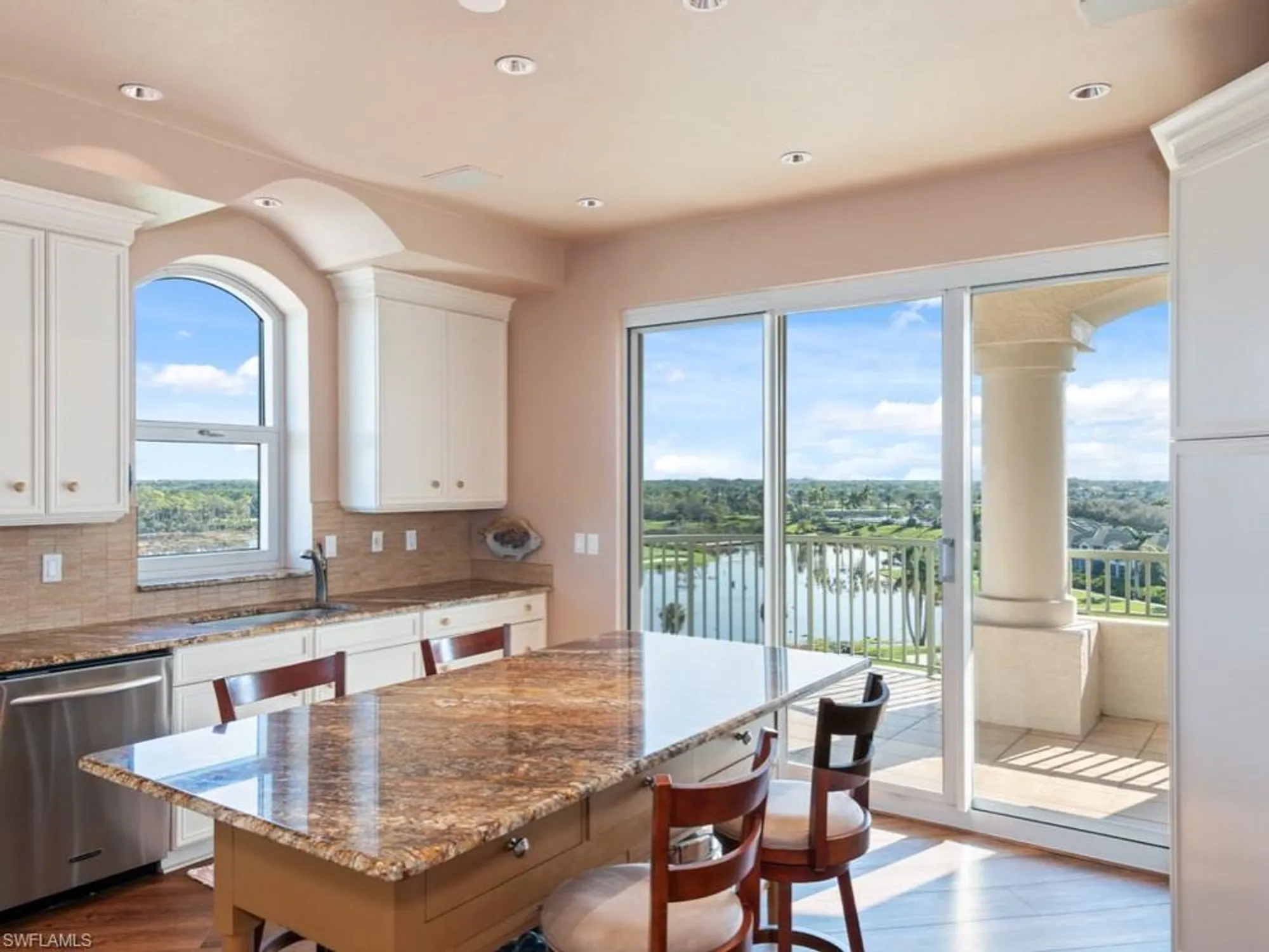 Property Slideshow image 13 of 46 | 4811 island pond ct 705, Bonita Springs, FL, 34134