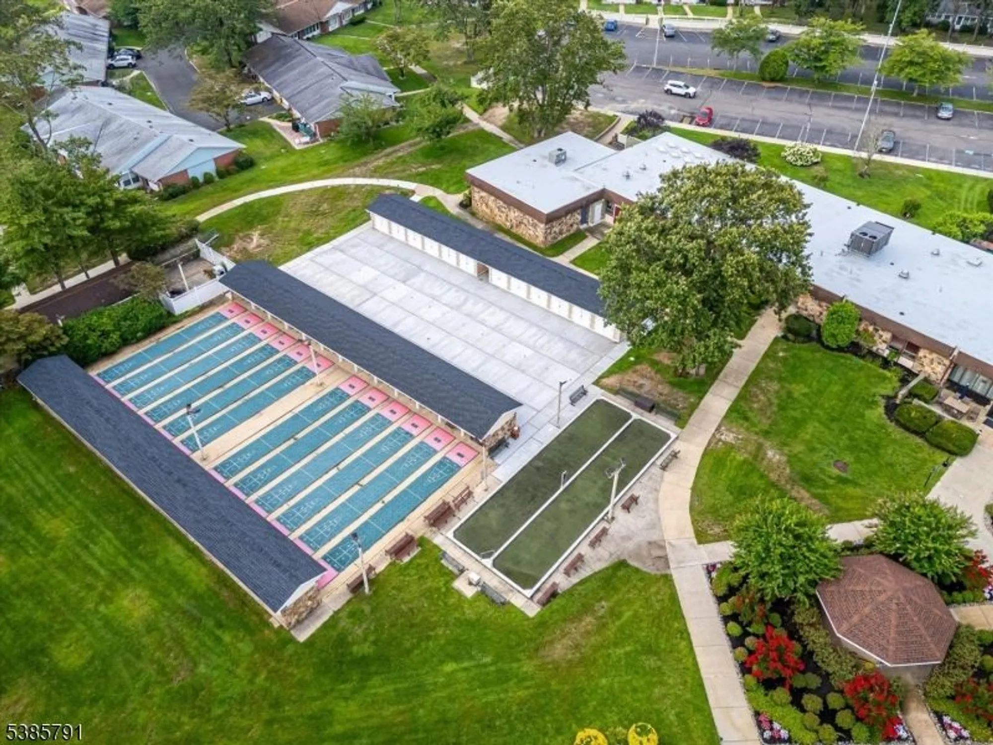 Property Slideshow image 32 of 34 | 1052 shetland dr, Lakewood Twp., NJ, 08701