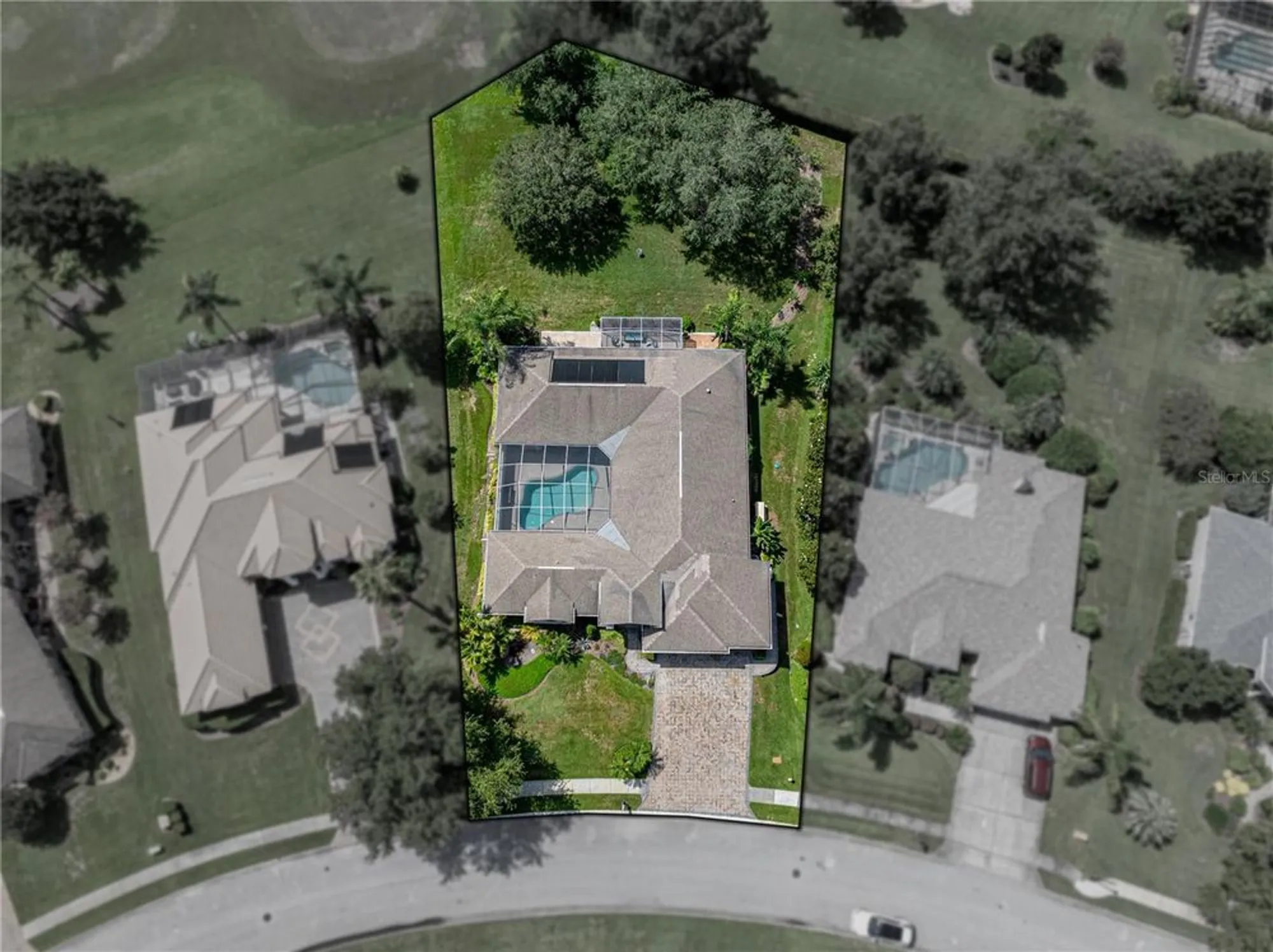 Property Slideshow image 4 of 85 | 13216 legends trl, Dade City, FL, 33525