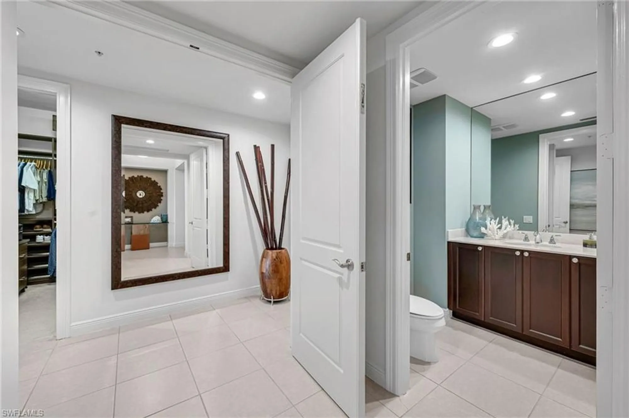 Property Slideshow image 13 of 33 | 24001 via castella dr 3402, Bonita Springs, FL, 34134