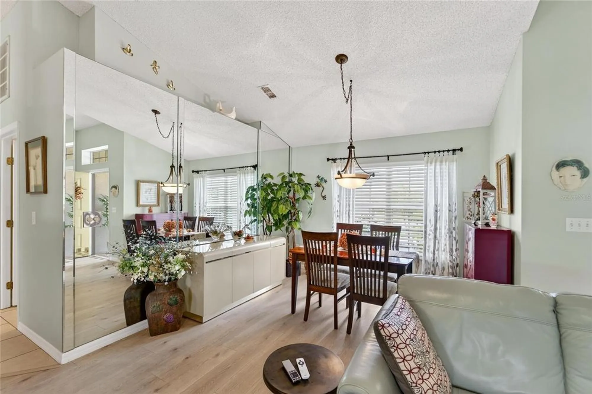 Property Slideshow image 9 of 73 | 326 caloosa palms ct, Sun City Center, FL, 33573