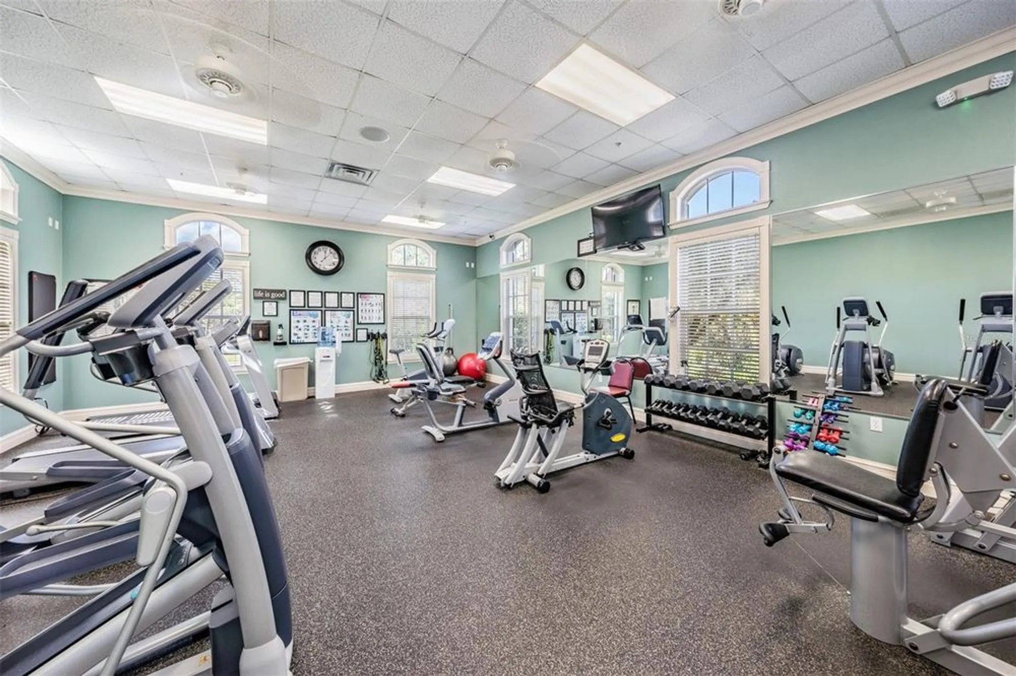 Property Slideshow image 45 of 57 | 525 bent oak ct, Spring Hill, FL, 34609