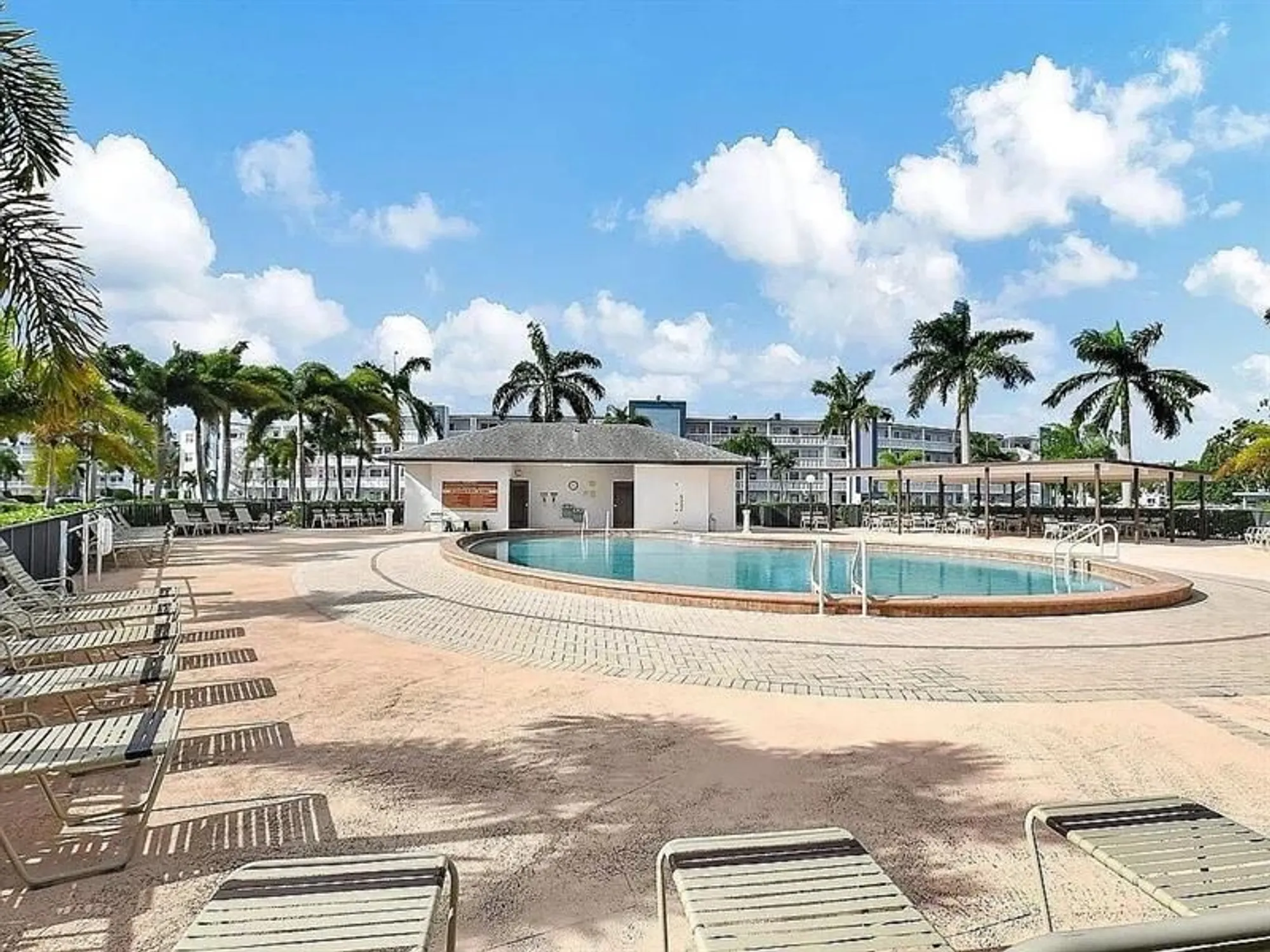 Property Slideshow image 31 of 43 | 3021 guildford b b, Boca Raton, FL, 33434
