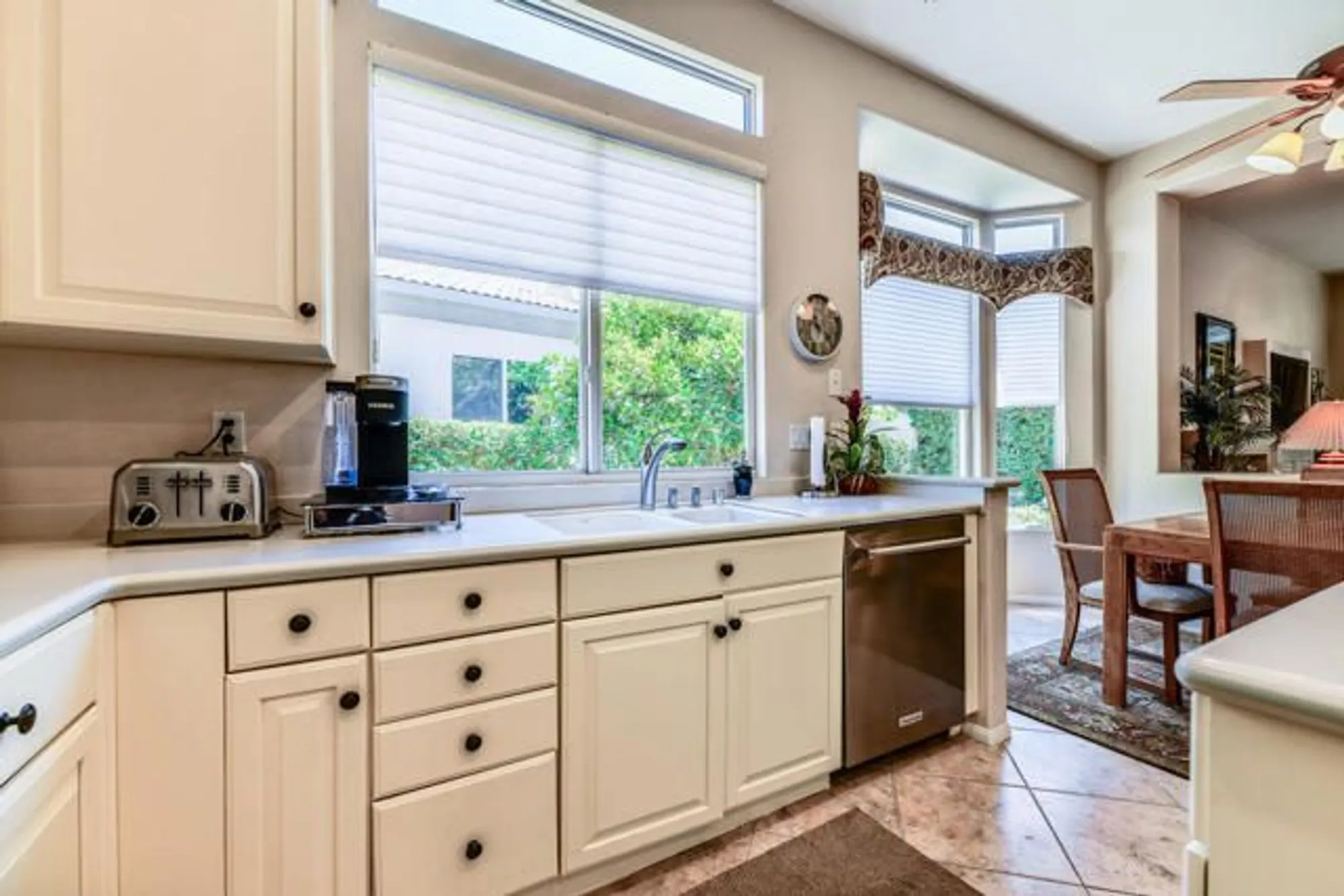 Property Slideshow image 12 of 29 | 43784 royal saint george dr, Indio, CA, 92201