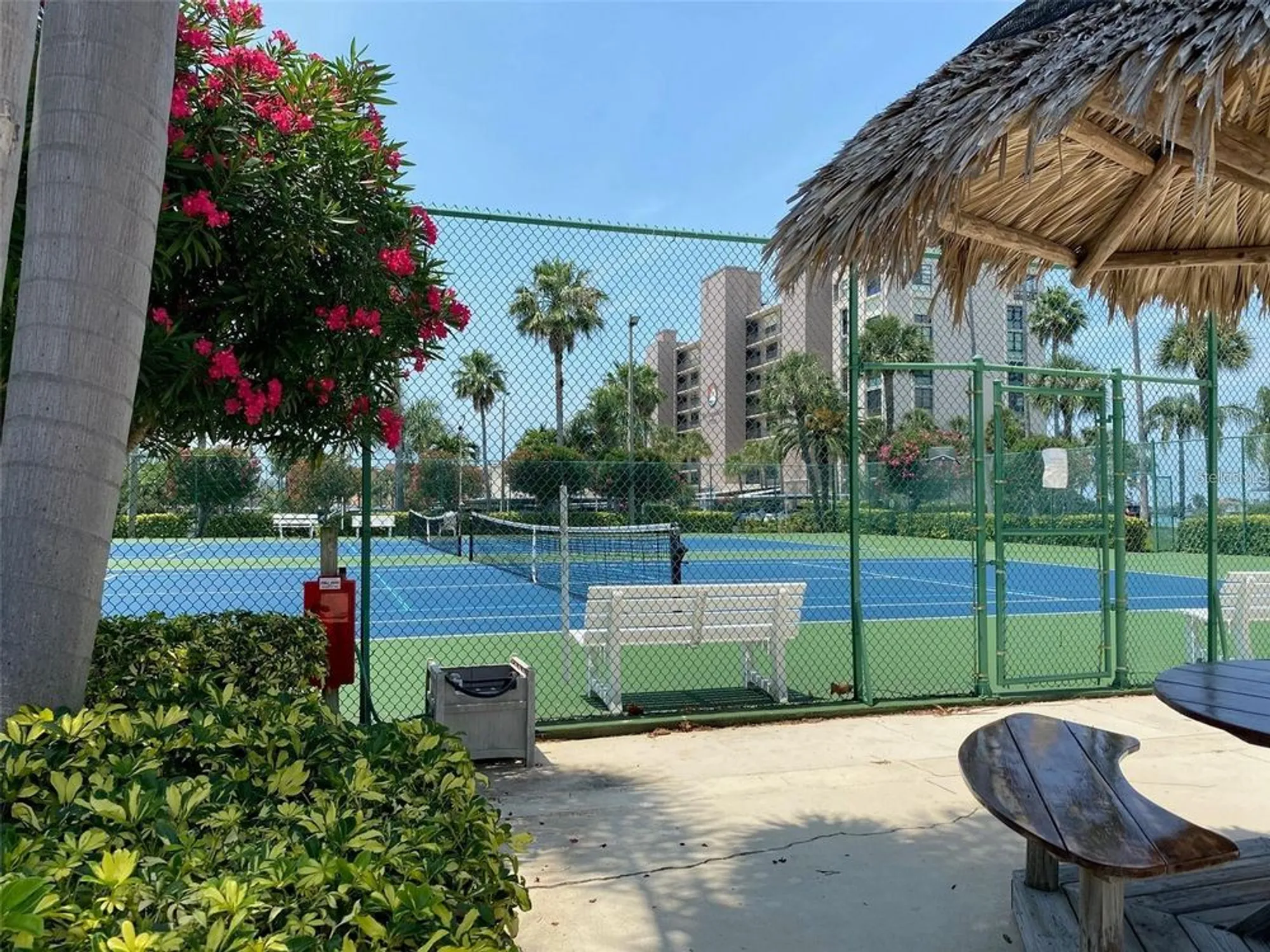 Property Slideshow image 39 of 62 | 7400 sun island dr 202, South Pasadena, FL, 33707